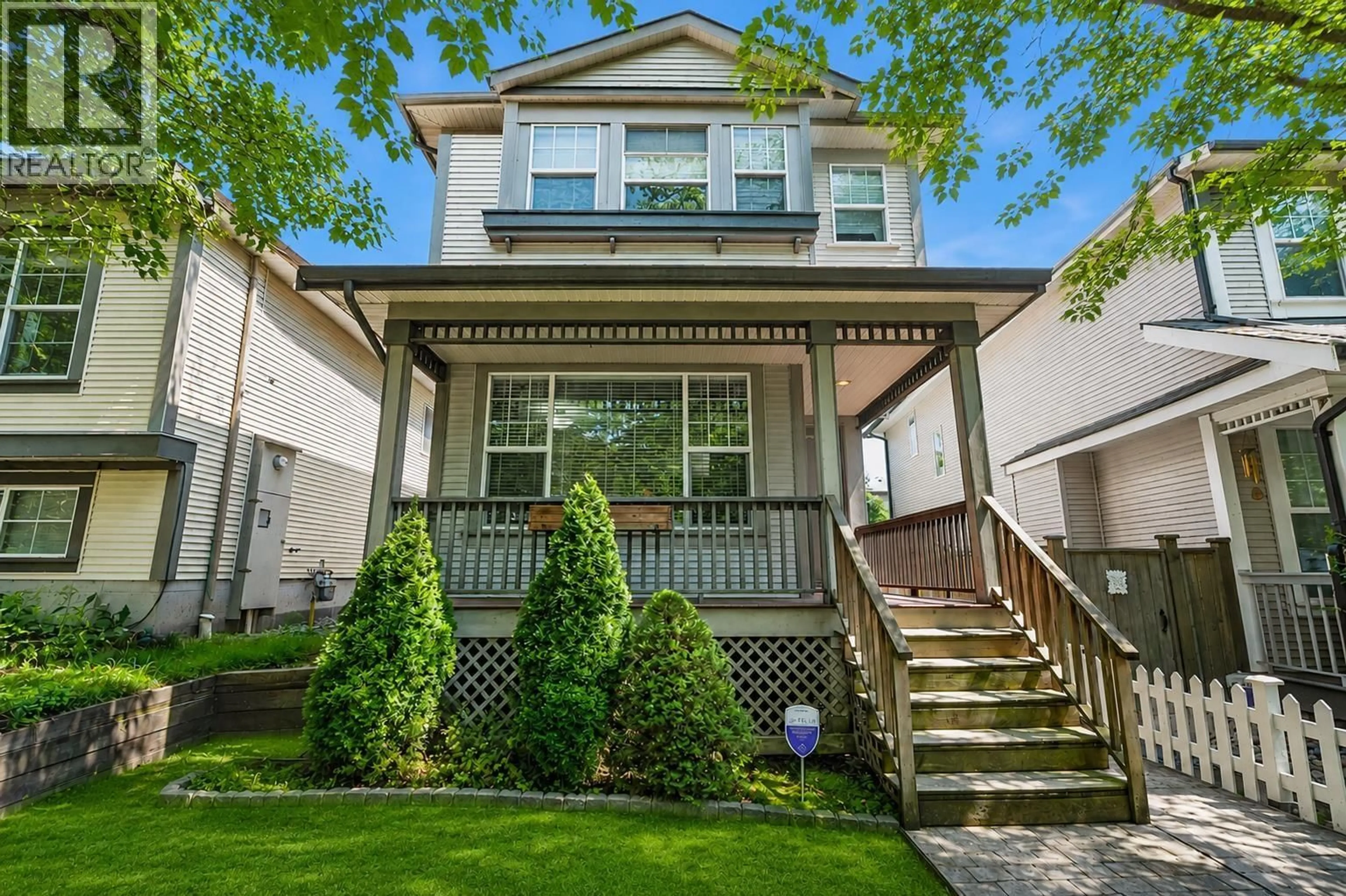 Home with vinyl exterior material, street for 10280 242B STREET, Maple Ridge British Columbia V2W1Y1