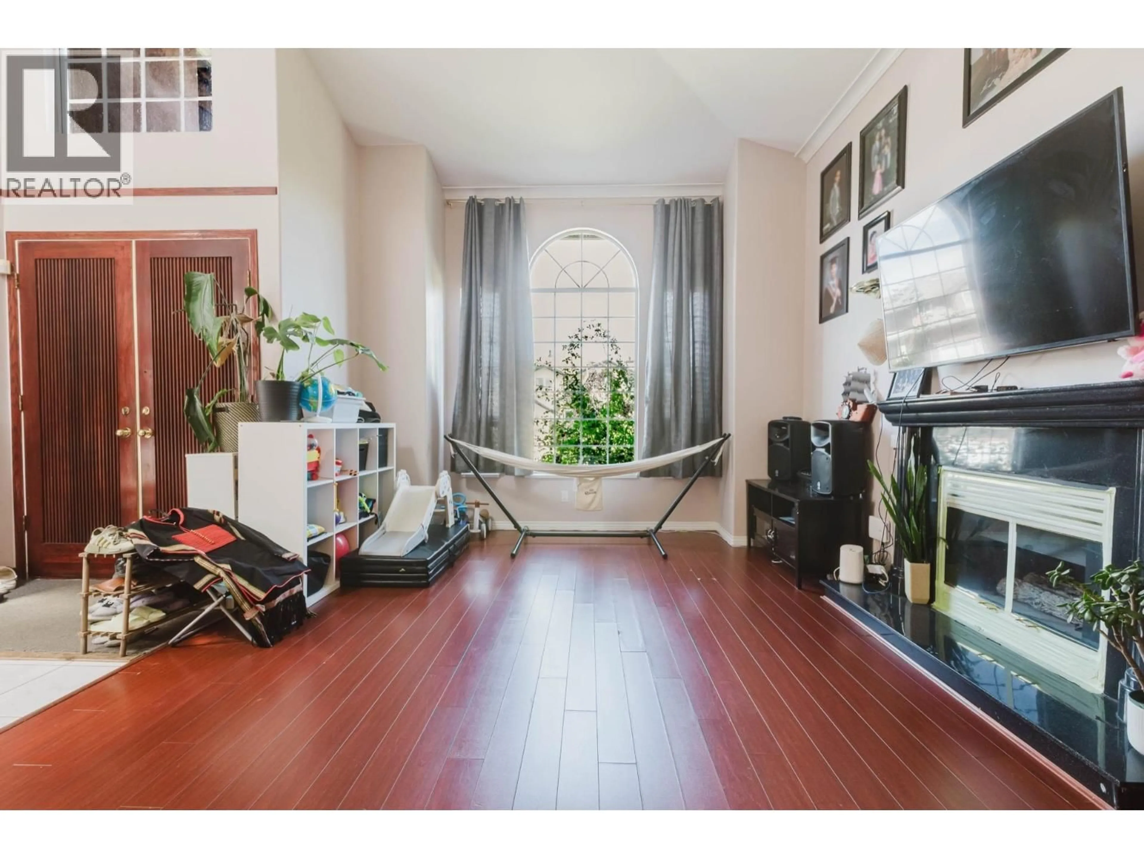 A pic of a room for 1226 SALTER STREET, New Westminster British Columbia V3M5A7