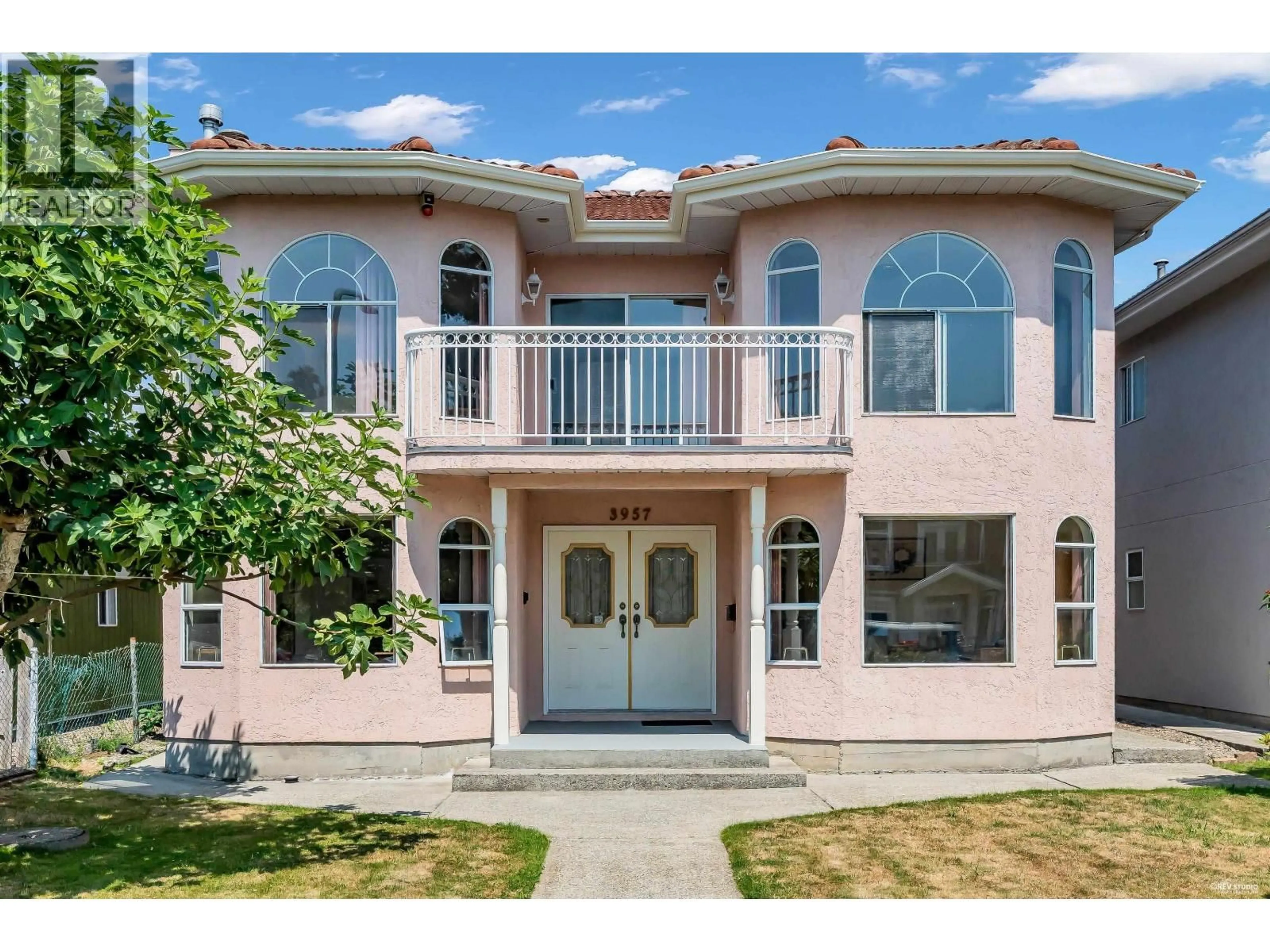 Unknown for 3957 SPRUCE STREET, Burnaby British Columbia V5G1Y2