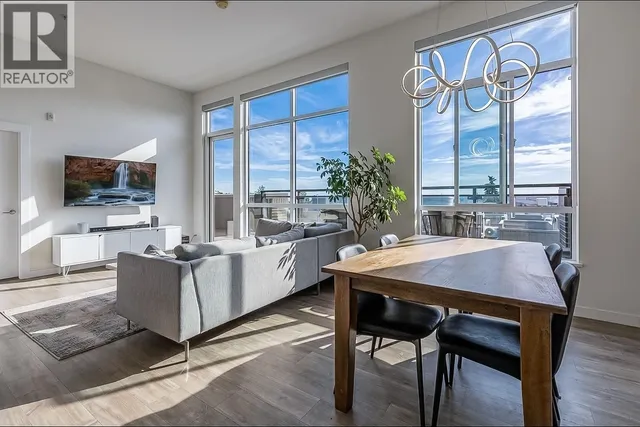 403 - 615 3RD STREET, North Vancouver 3