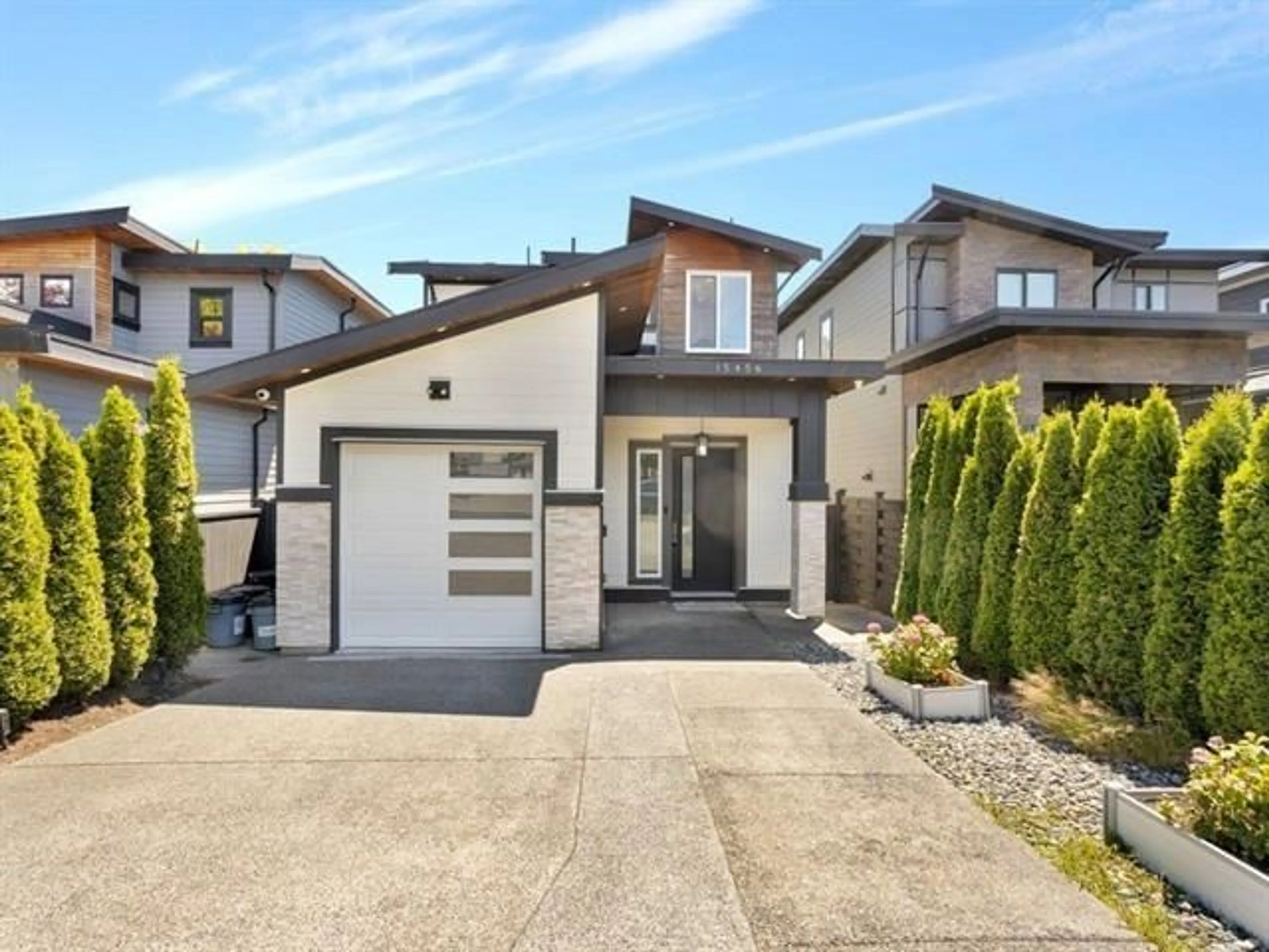 Home with brick exterior material, street for 15456 RUSSELL AVENUE, White Rock British Columbia V4B2R3