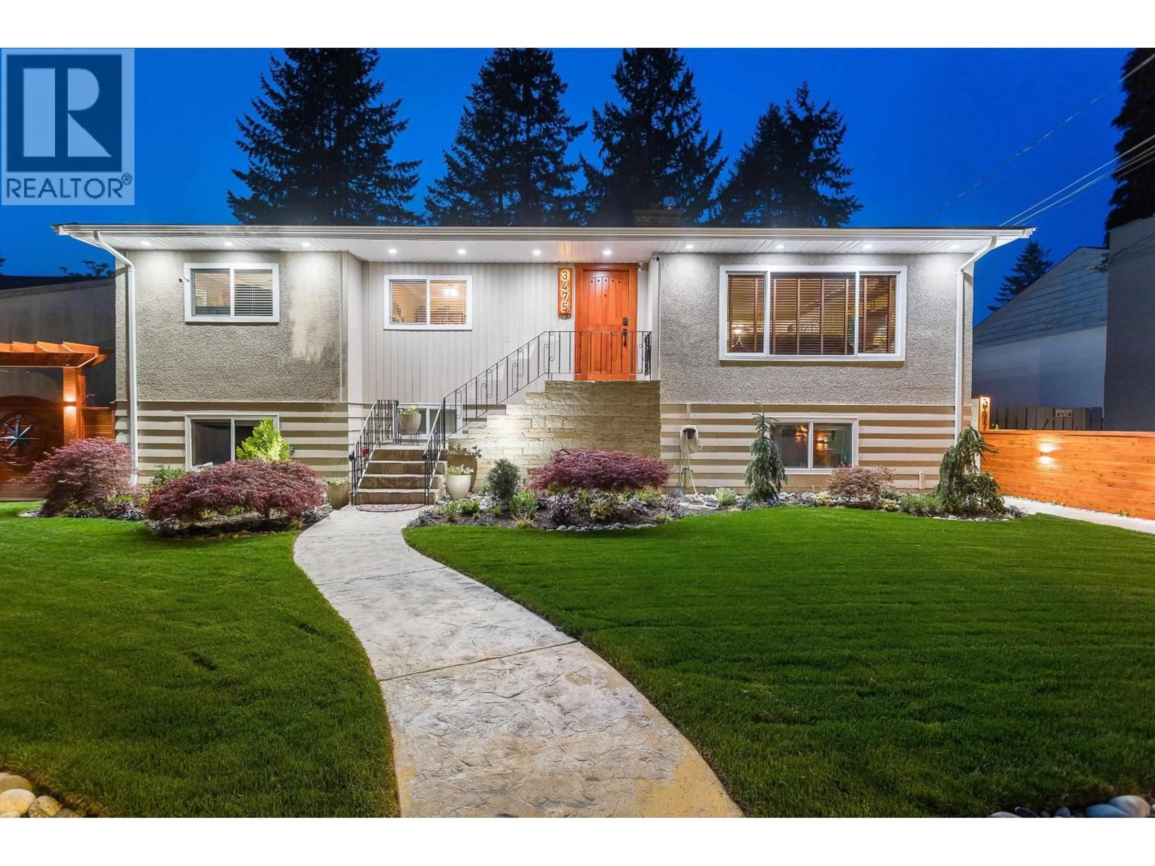 Home with vinyl exterior material, street for 3477 RALEIGH STREET, Port Coquitlam British Columbia V3B4P9