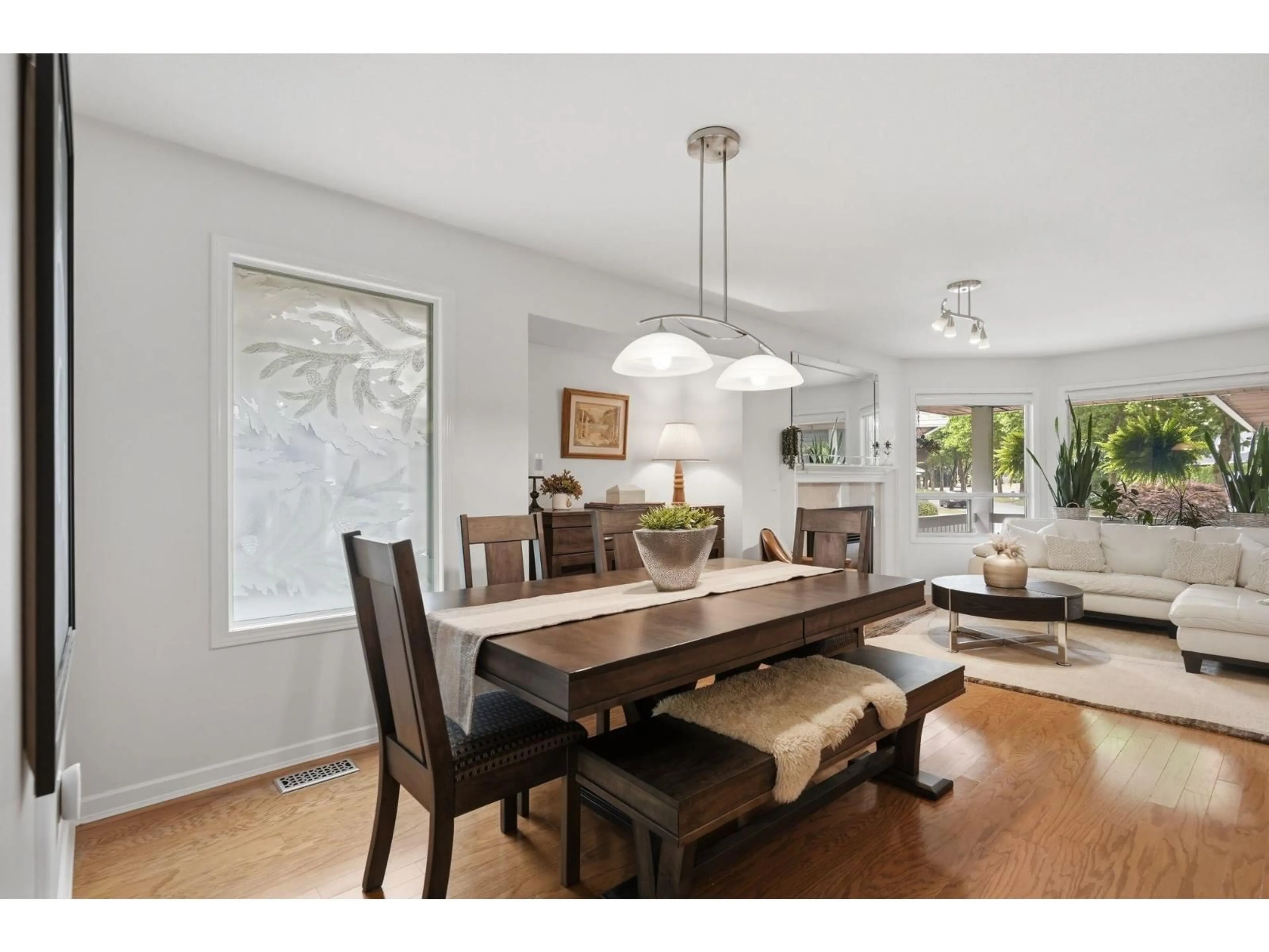 Dining room, wood/laminate floor for 6791 NICHOLSON ROAD, Delta British Columbia V4E2T3
