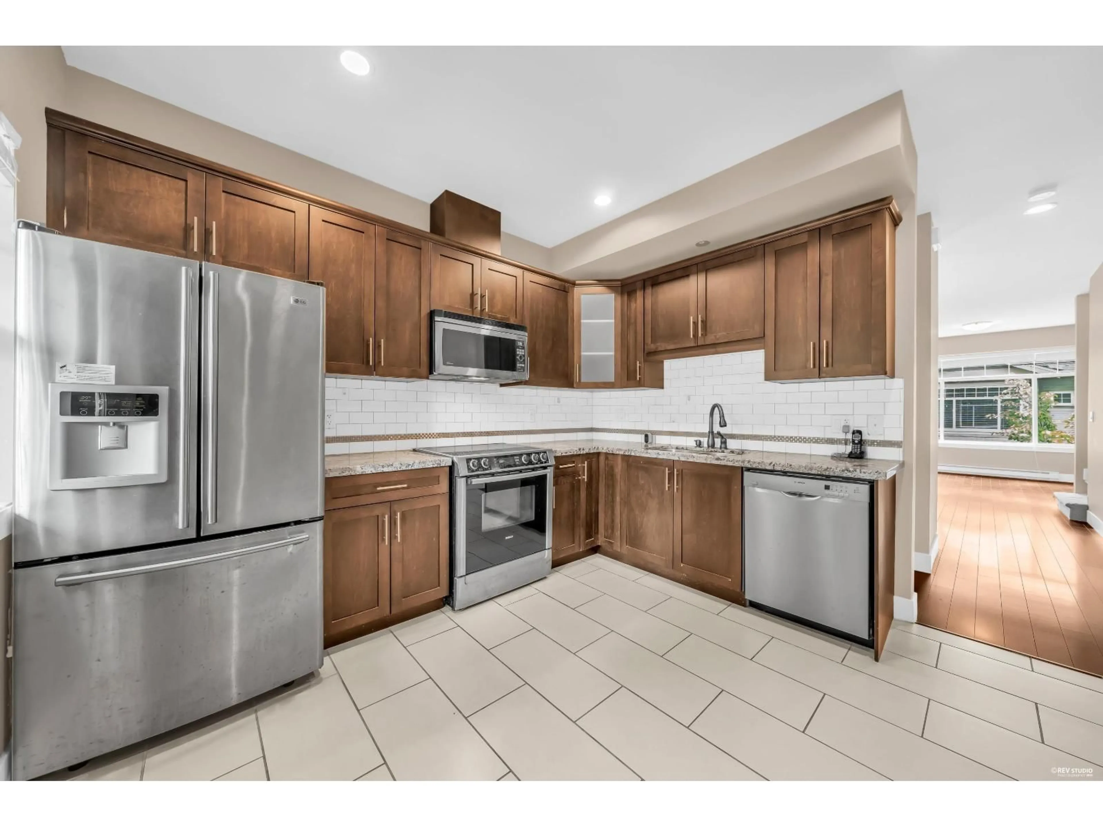 Unknown for 11 - 15933 86A AVENUE, Surrey British Columbia V4N5W2