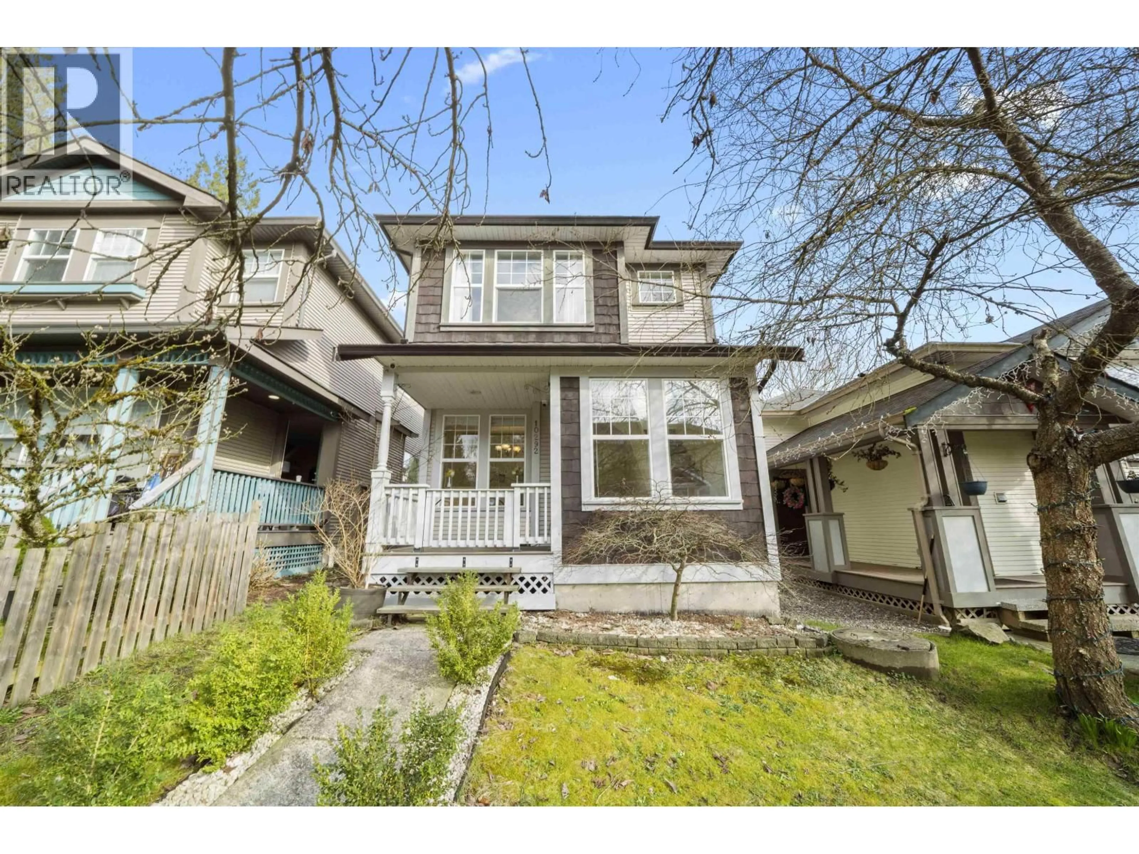 A pic from outside/outdoor area/front of a property/back of a property/a pic from drone, street for 10292 242B STREET, Maple Ridge British Columbia V2W1Y1