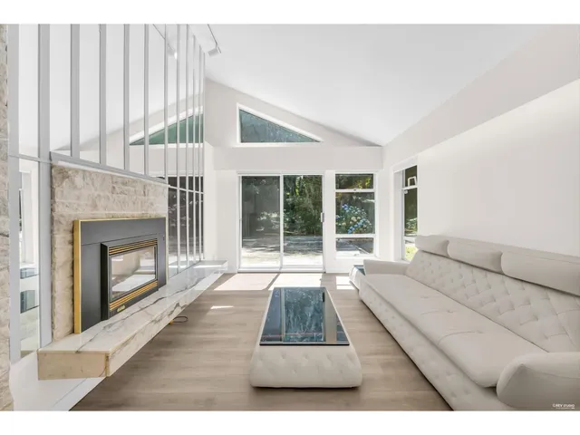 3249 136 STREET, Surrey 2