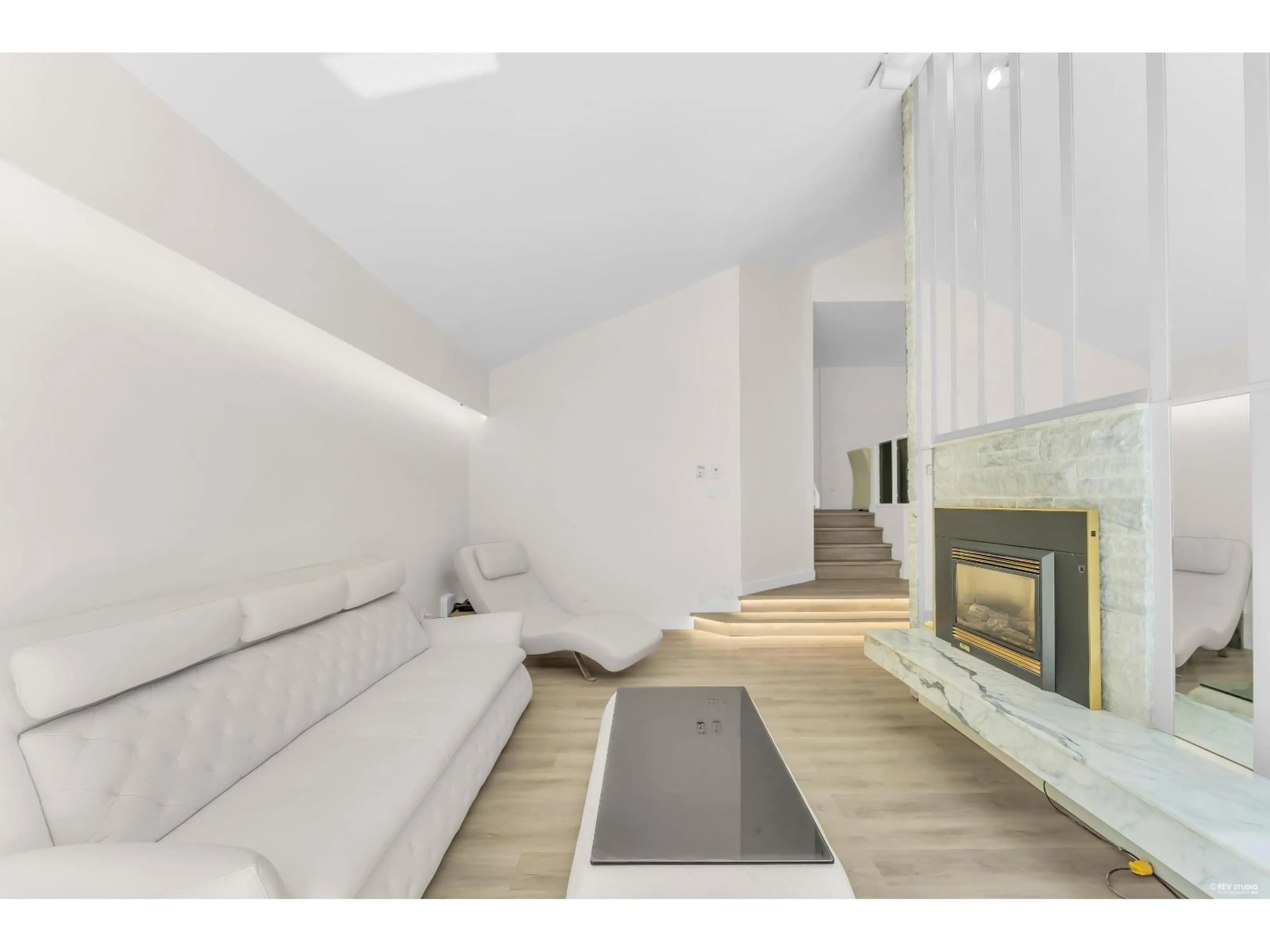 Living room with furniture, unknown for 3249 136 STREET, Surrey British Columbia V4P1K7