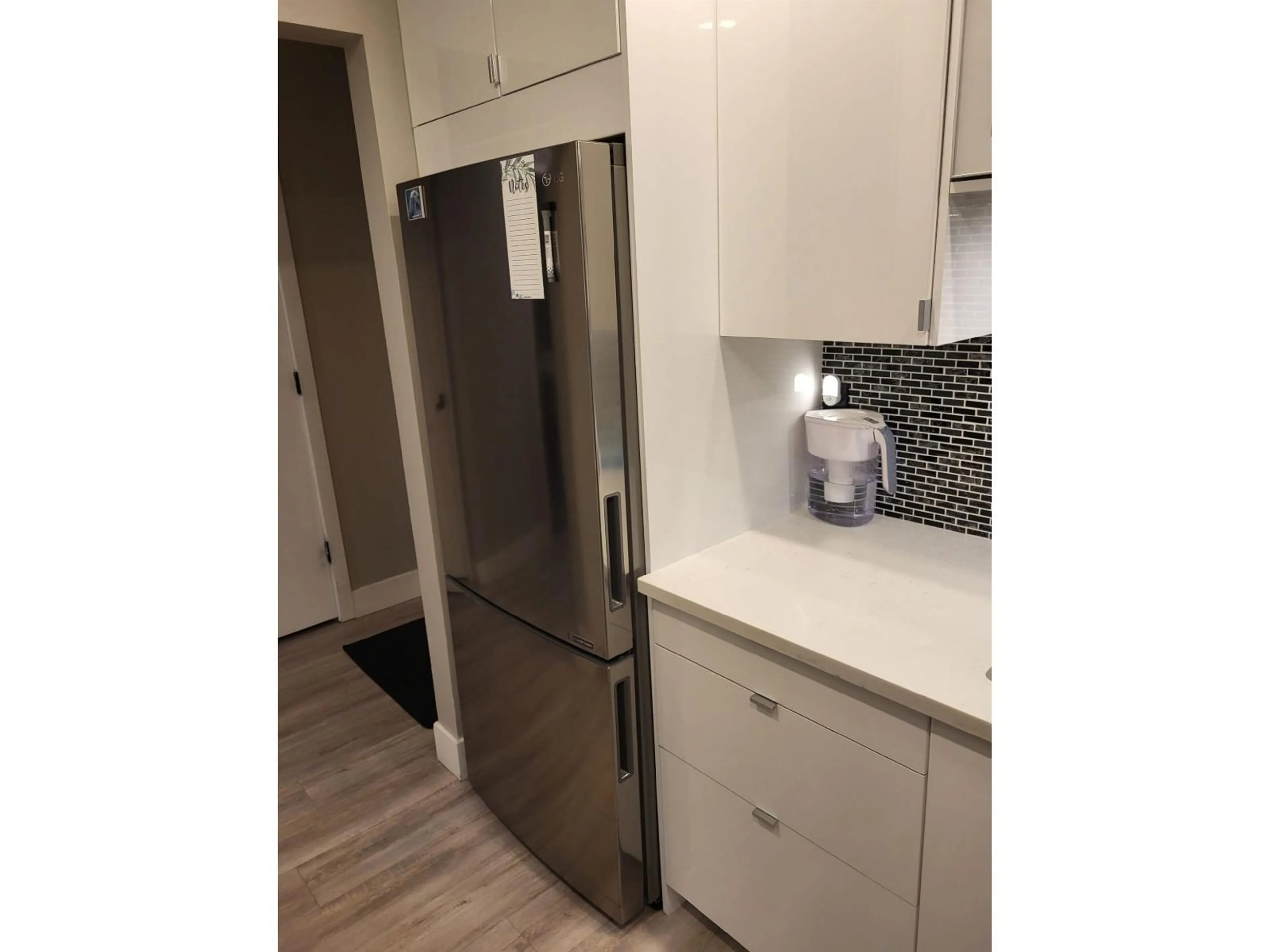 Standard kitchen, unknown for 106 - 45598 MCINTOSH DRIVE, Chilliwack British Columbia V2P7J3