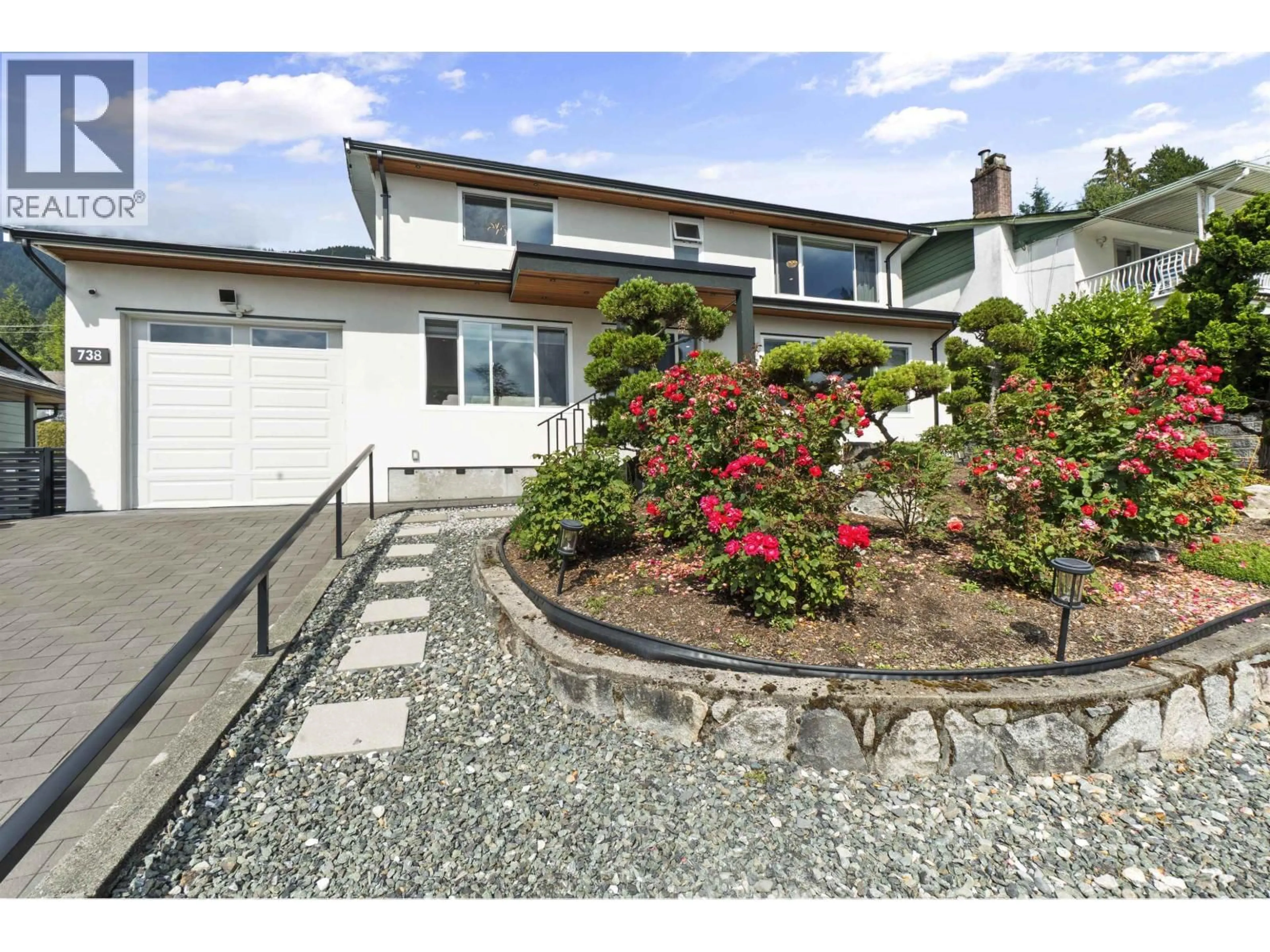 Unknown for 738 SYLVAN AVENUE, North Vancouver British Columbia V7R2G1