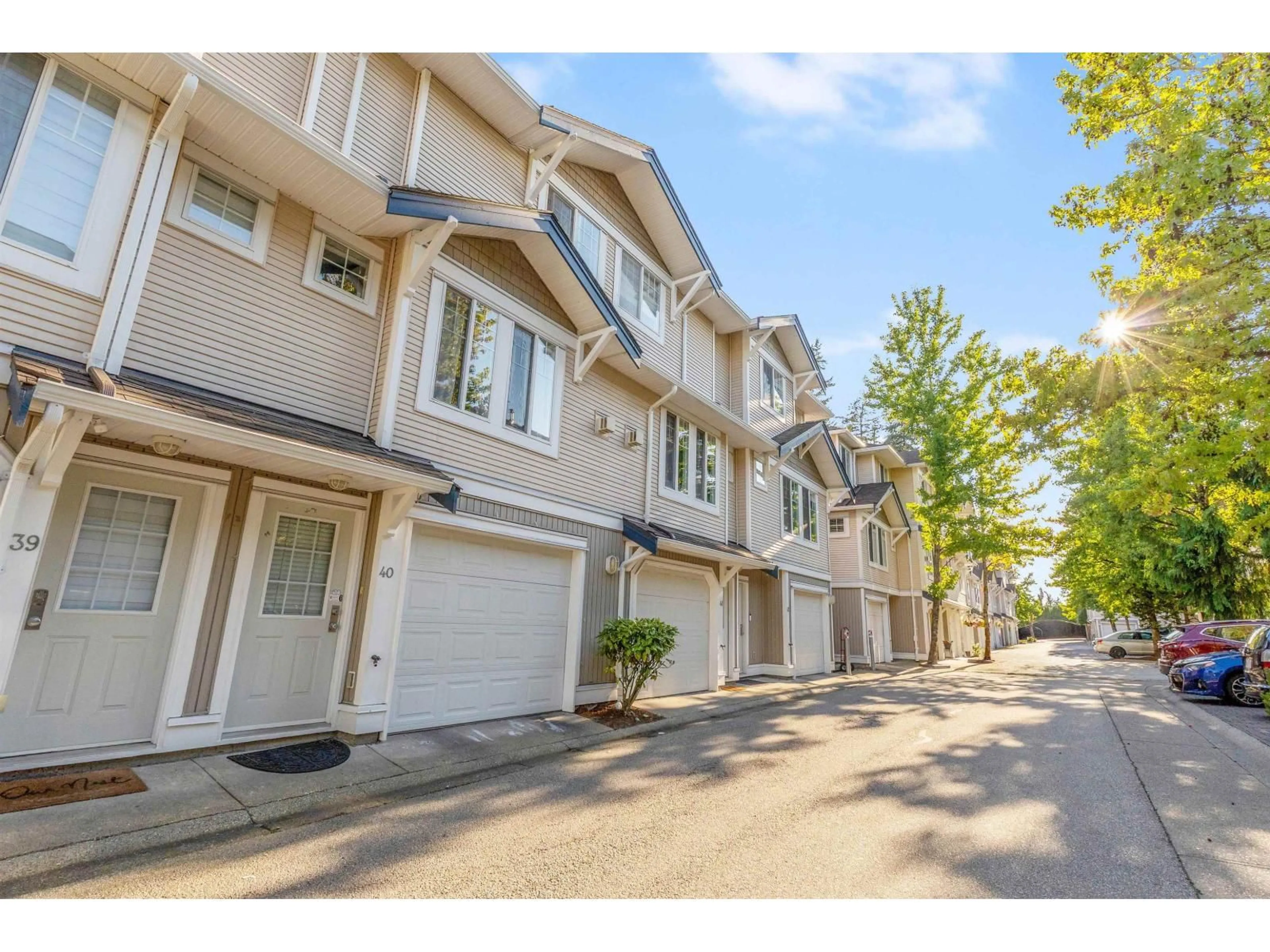 Unknown for 6533 121 STREET, Surrey British Columbia V3W1M5