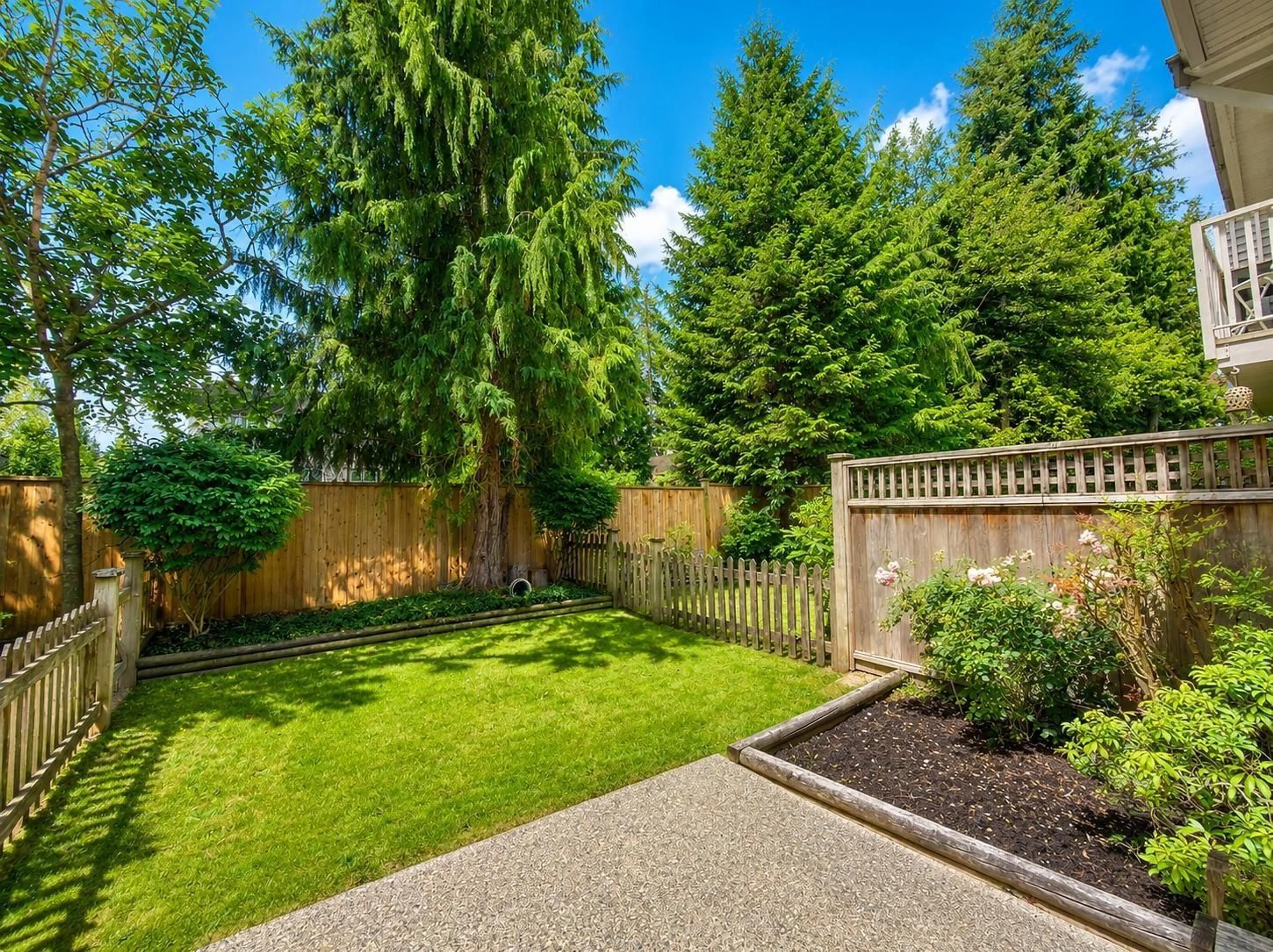 Patio, forest/trees view for 6533 121 STREET, Surrey British Columbia V3W1M5