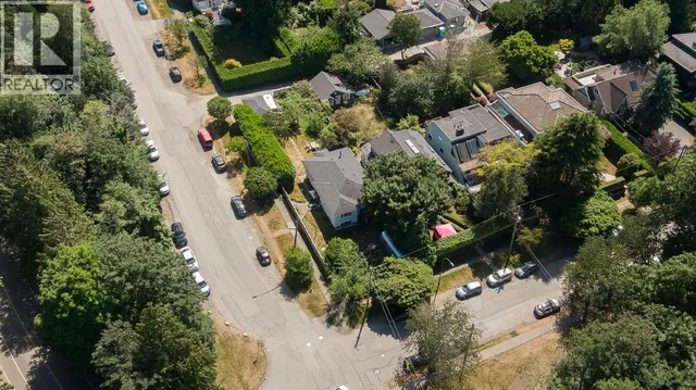 1825 DISCOVERY STREET, Vancouver 4
