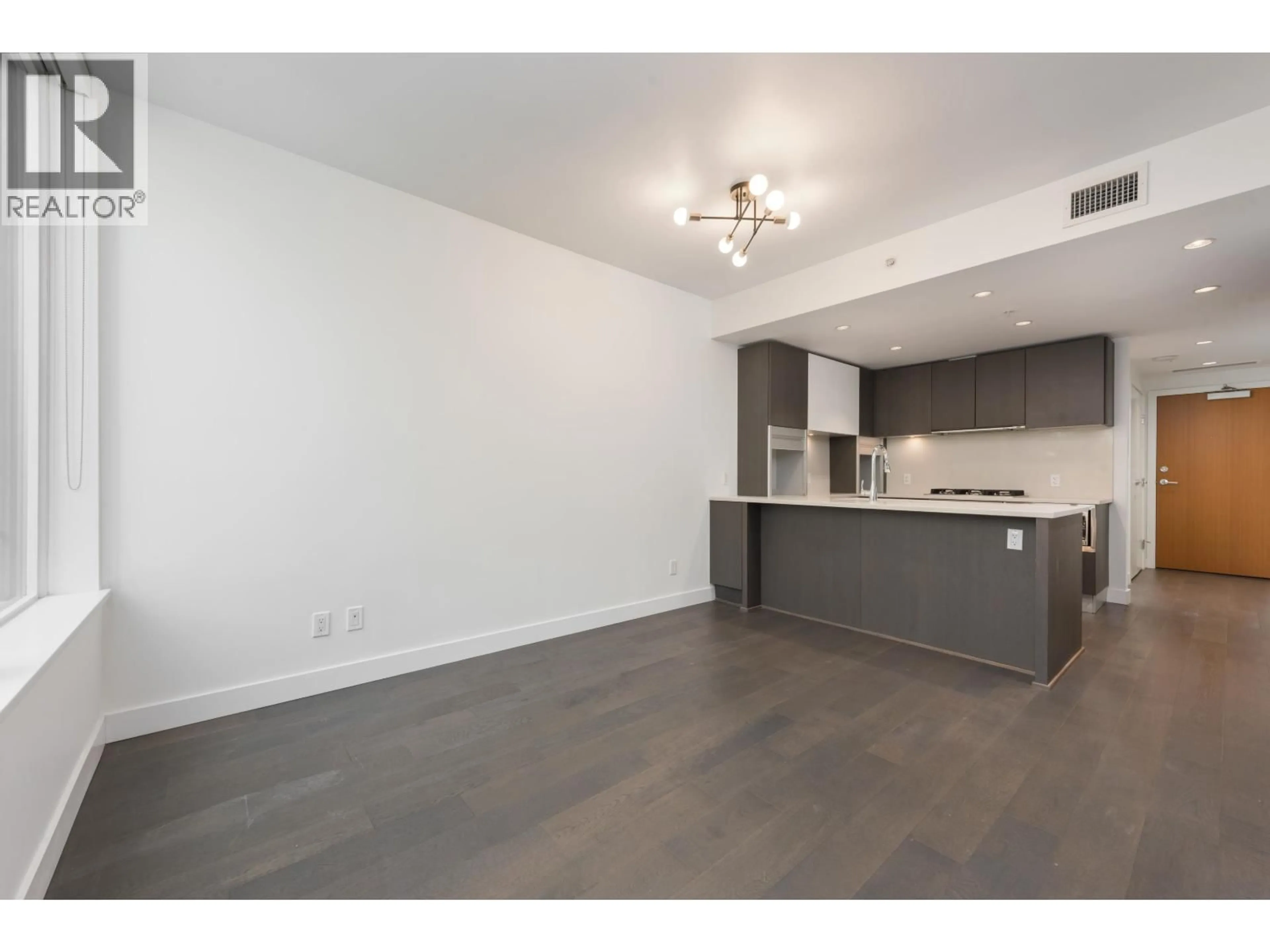 A pic of a room for 207 - 288 1ST AVENUE, Vancouver British Columbia V5Y0E9