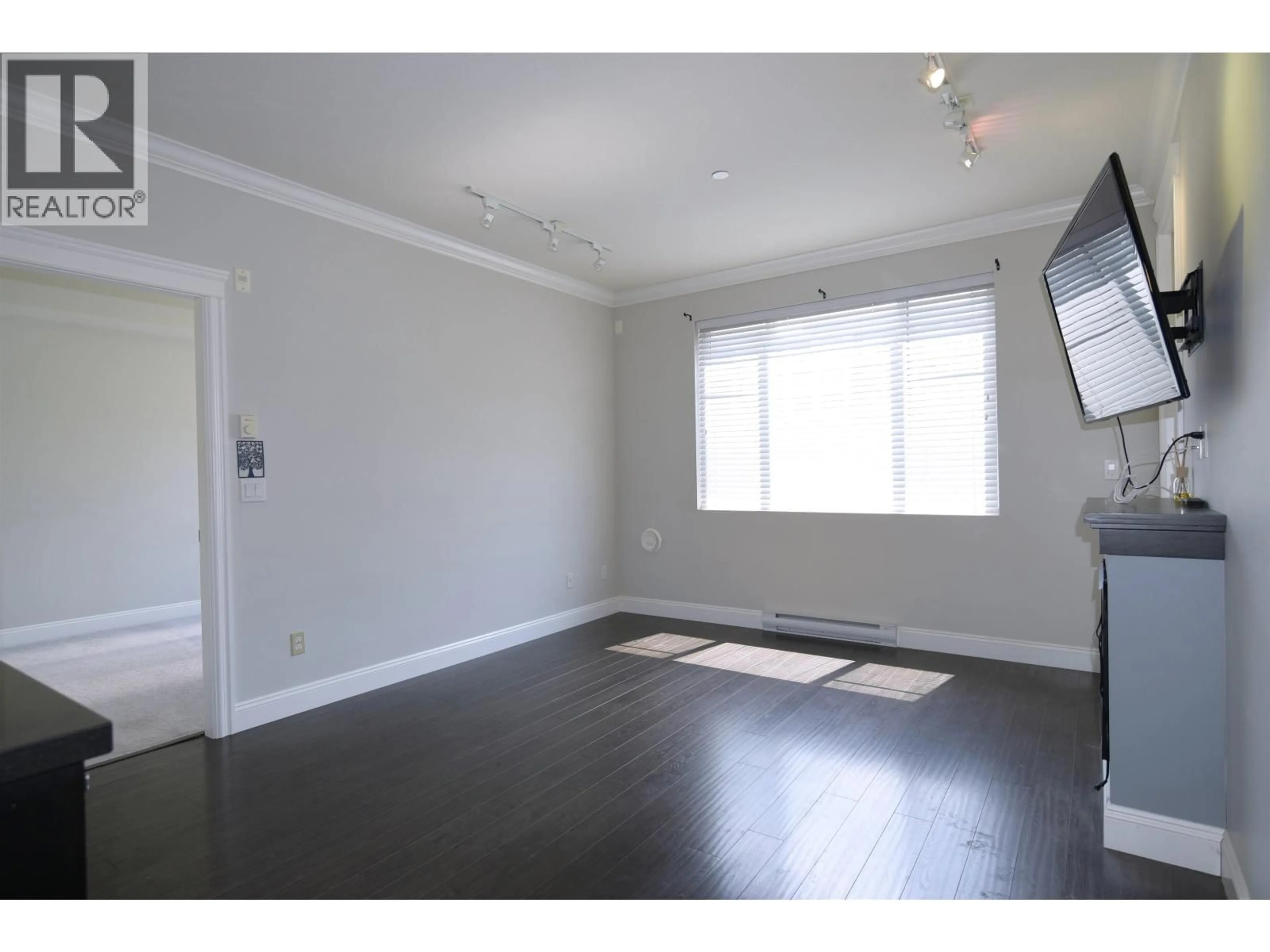 A pic of a room for 209 - 11882 226 STREET, Maple Ridge British Columbia V2X9C7