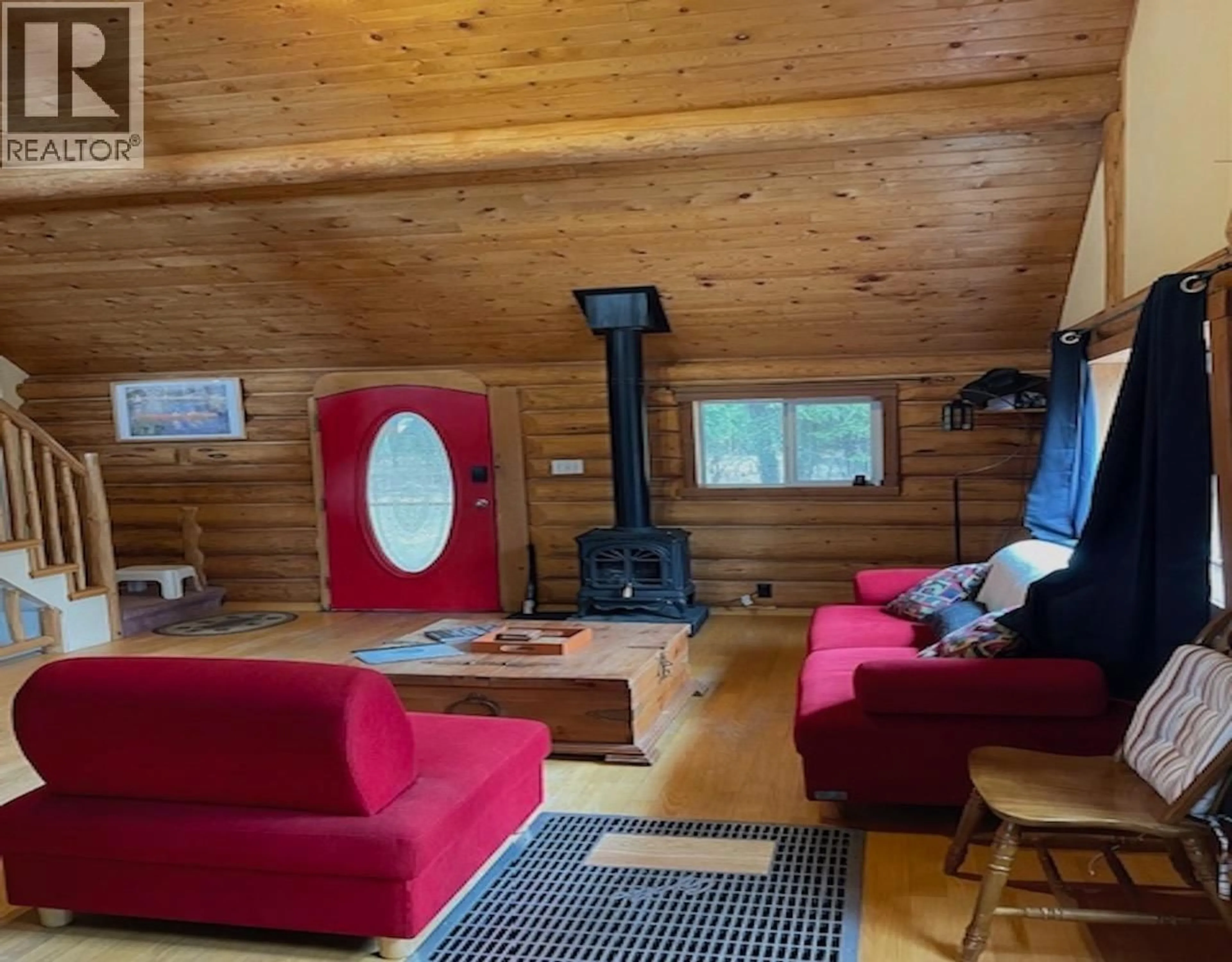 Living room with furniture, unknown for 7755 LITTLE FORT 24 HIGHWAY, 100 Mile House British Columbia V0K1X2