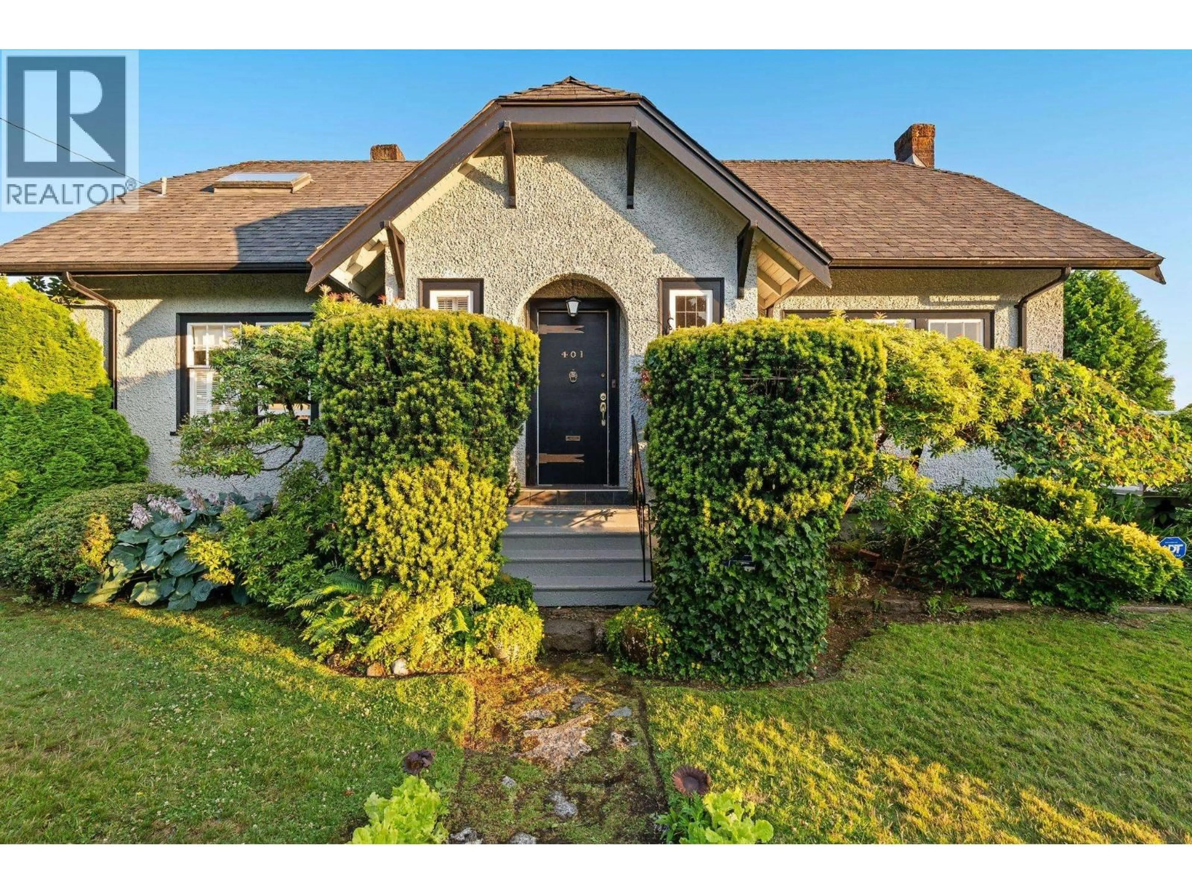 Unknown for 401 SOMERSET STREET, North Vancouver British Columbia V7N1G2