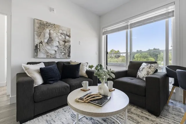 505 - 13978 FRASER HIGHWAY, Surrey 2
