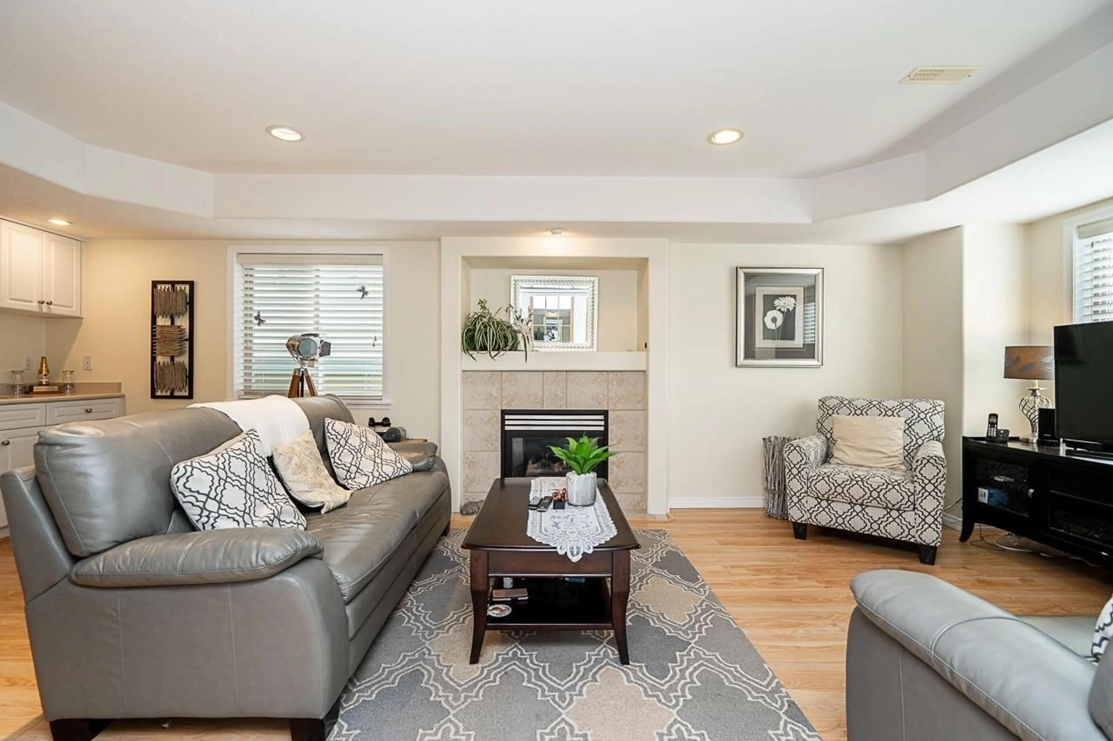 Living room with furniture, unknown for 35 - 31517 SPUR AVENUE, Abbotsford British Columbia V2T6V7