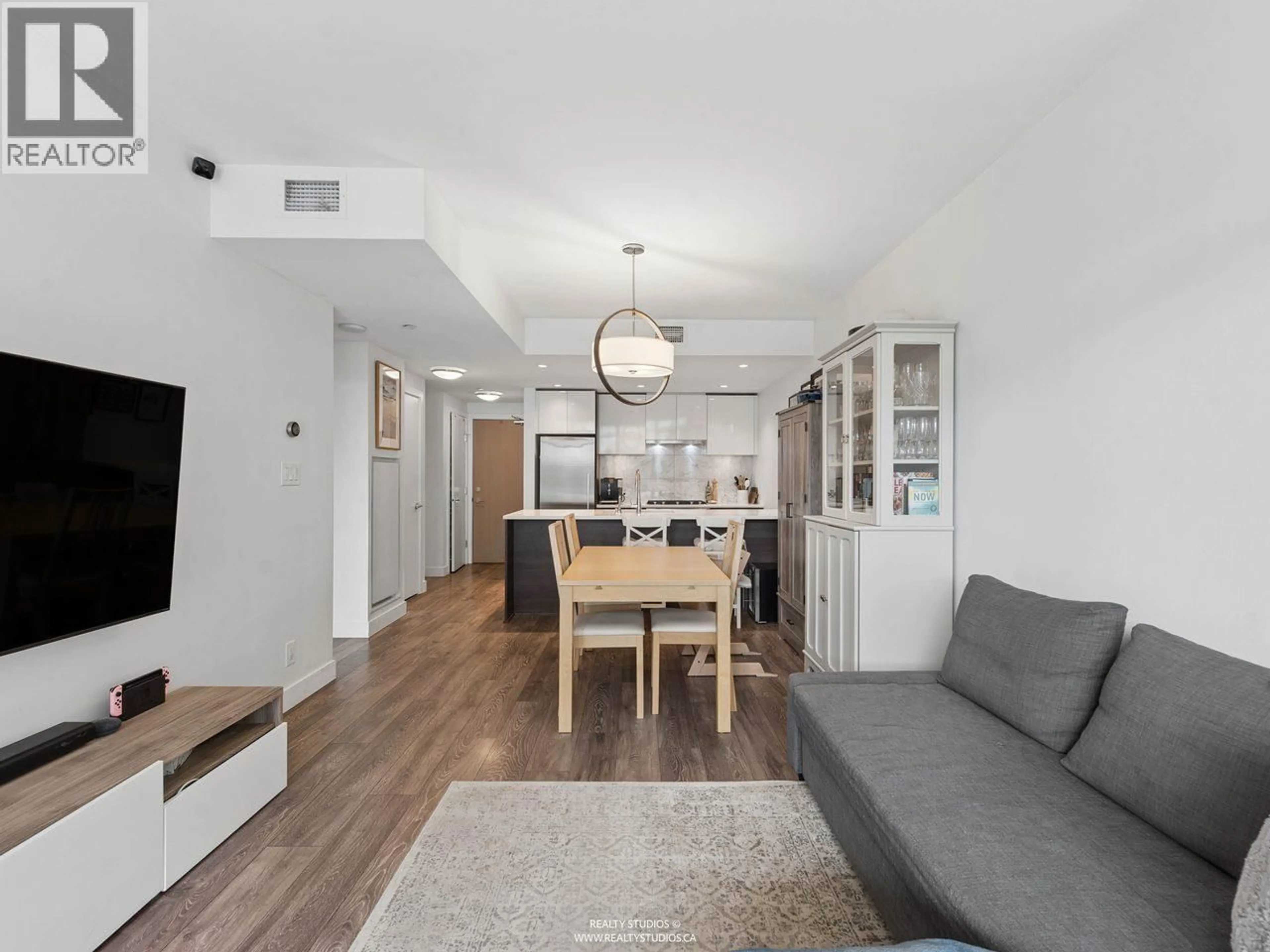 Living room with furniture, unknown for 205 - 8538 RIVER DISTRICT CROSSING, Vancouver British Columbia V5S0C9