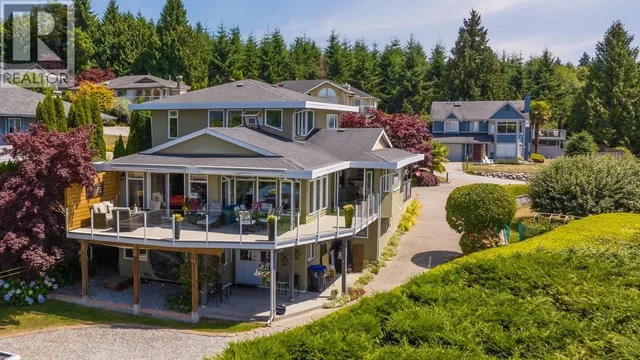 4827 BLUEGROUSE DRIVE, Sechelt 4