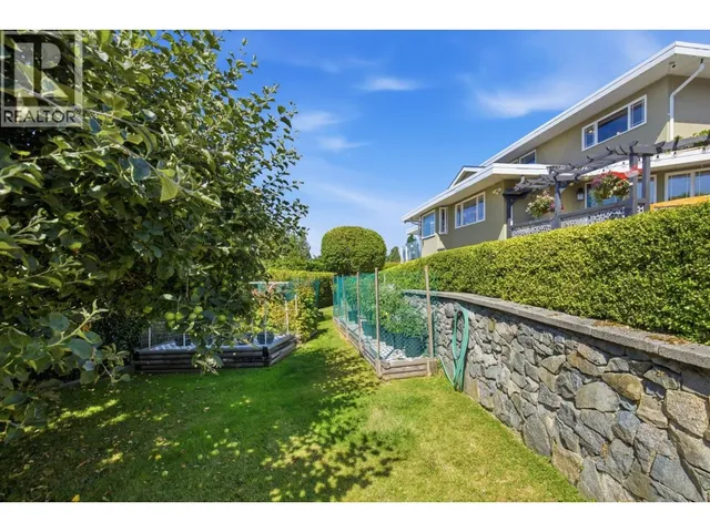 4827 BLUEGROUSE DRIVE, Sechelt 5