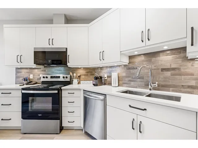 35 - 16325 82 AVENUE, Surrey 5