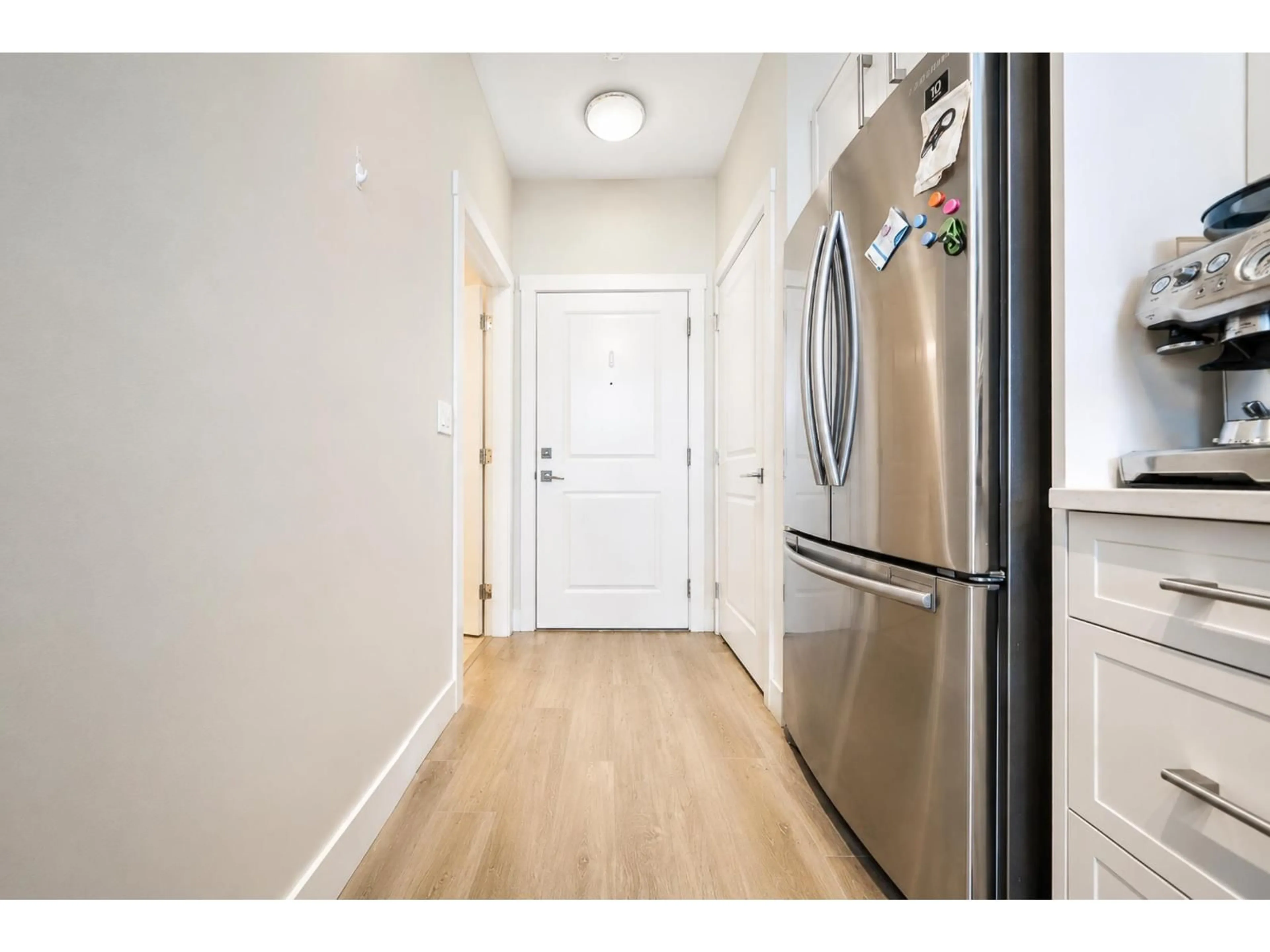 Indoor entryway for 412 - 22136 49 AVENUE, Langley British Columbia V3A0M8