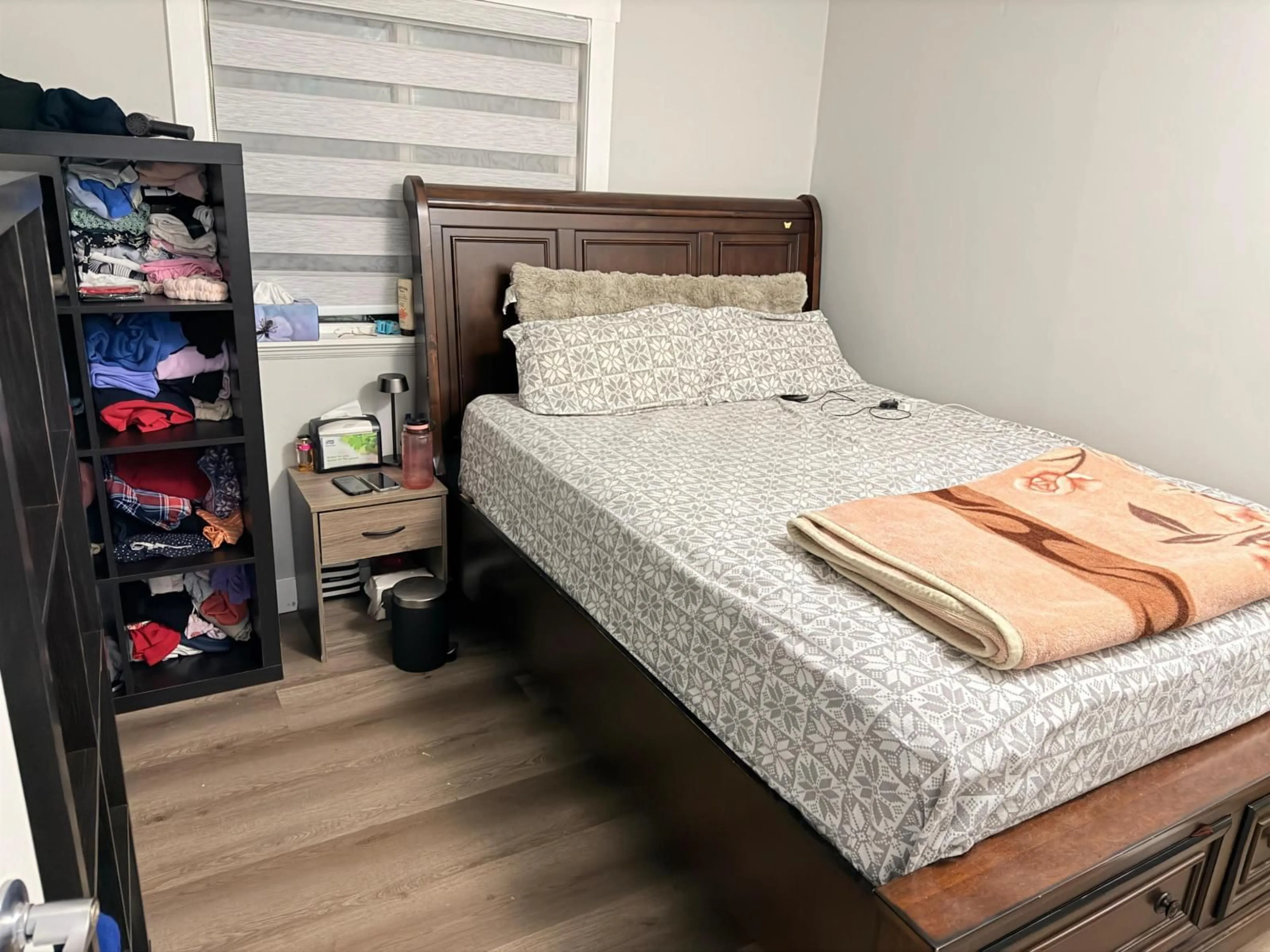 Bedroom with bed, wood/laminate floor for 32549 BEAVER DRIVE, Mission British Columbia V2V5R3