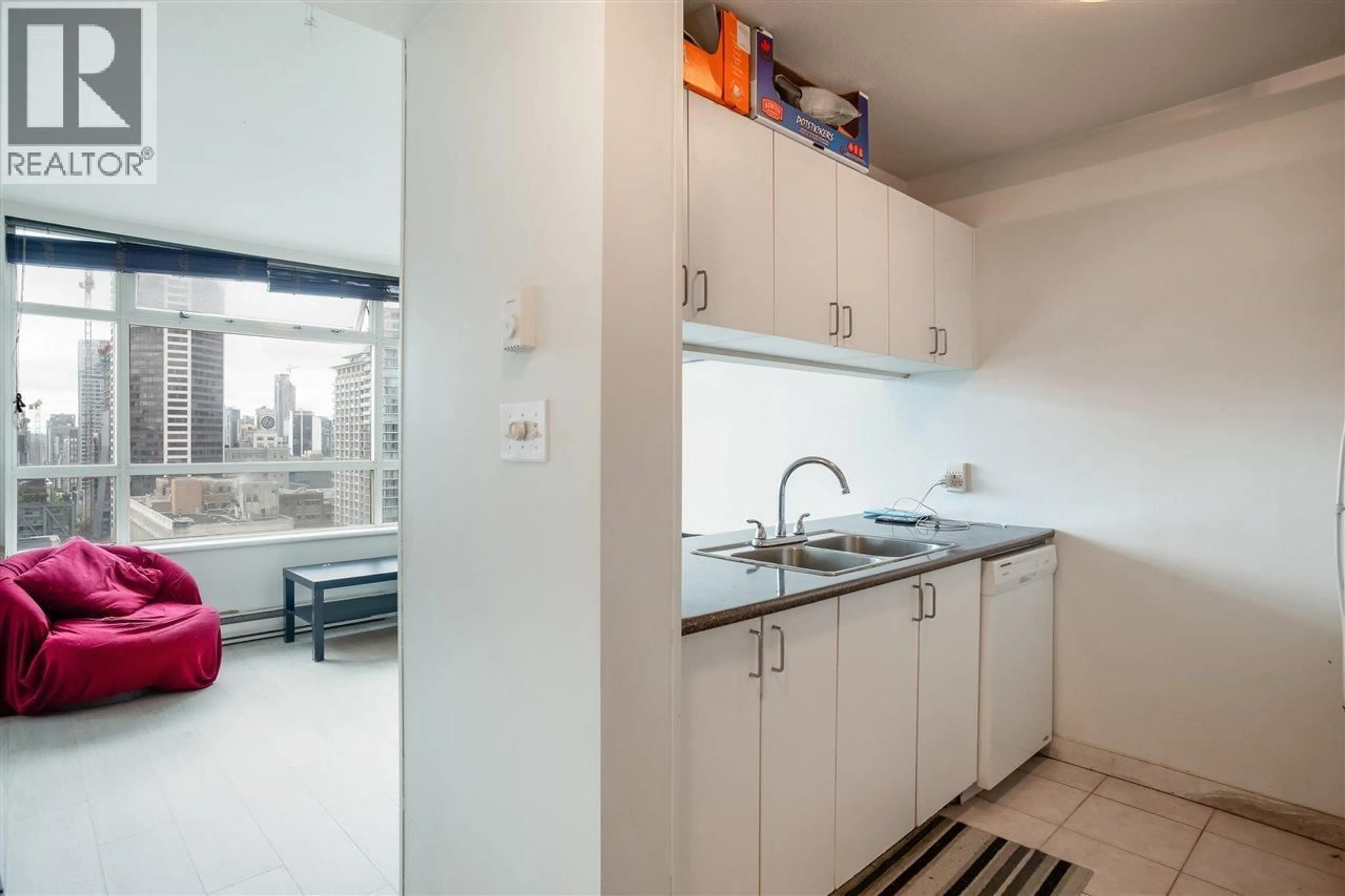 Standard kitchen, unknown for 2501 - 438 SEYMOUR STREET, Vancouver British Columbia V6B6H4