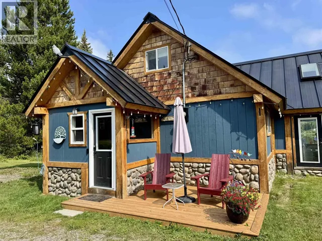 3799 ALLPRESS ROAD, 150 Mile House 2