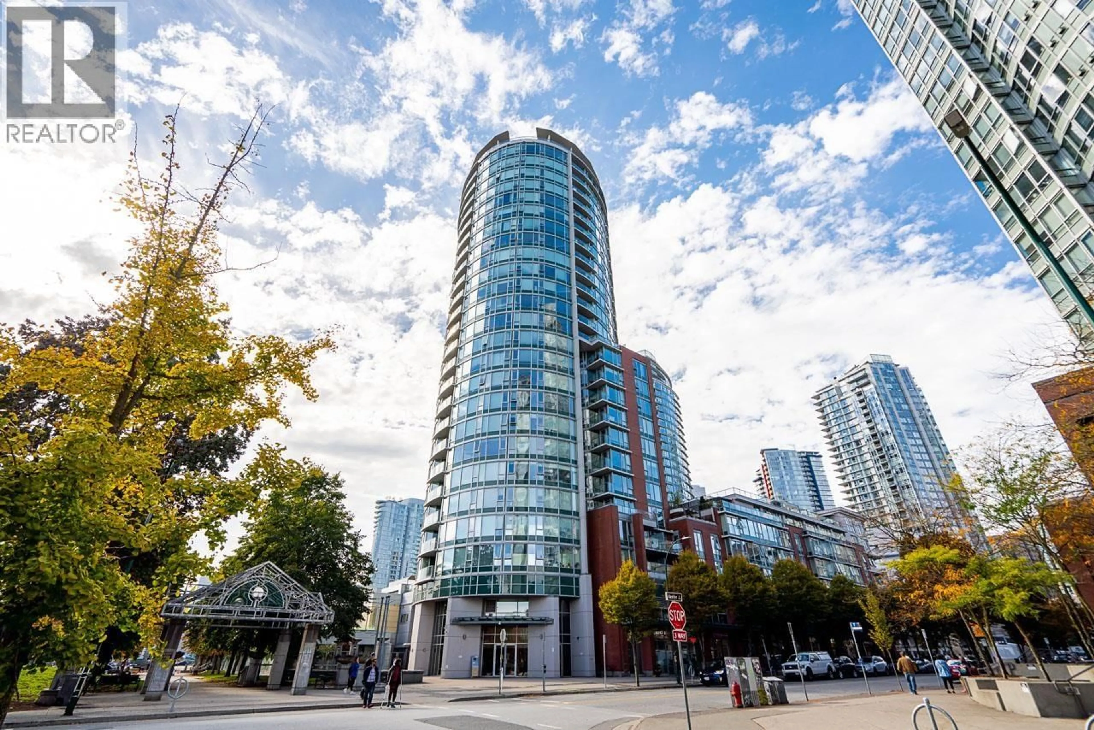 Unknown for 806 - 58 KEEFER PLACE, Vancouver British Columbia V6B0B8