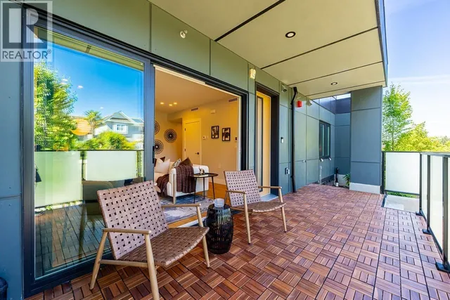 2 - 676 22ND AVENUE, Vancouver 3