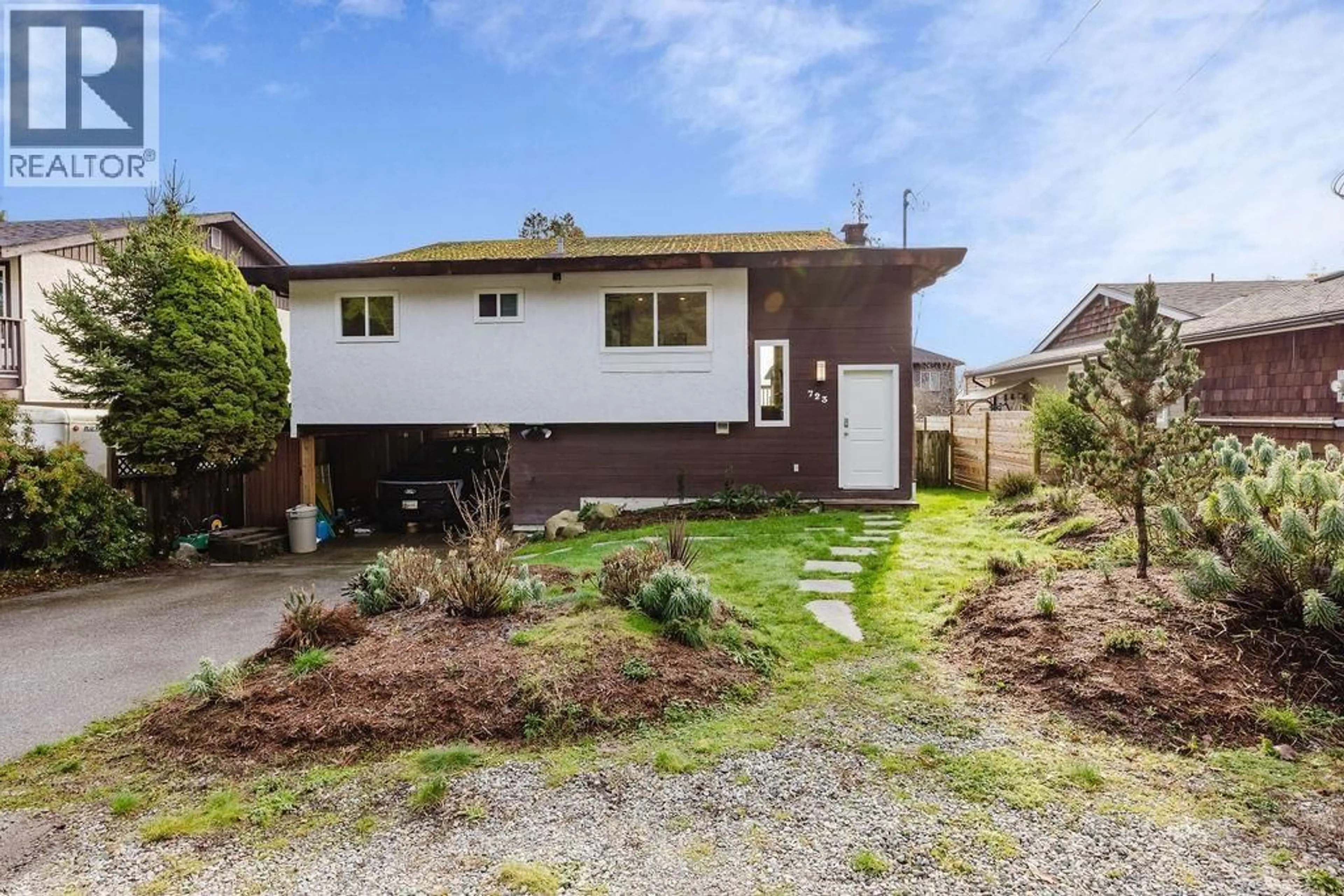 Unknown for 723 TRICKLEBROOK WAY, Gibsons British Columbia V0N1V9