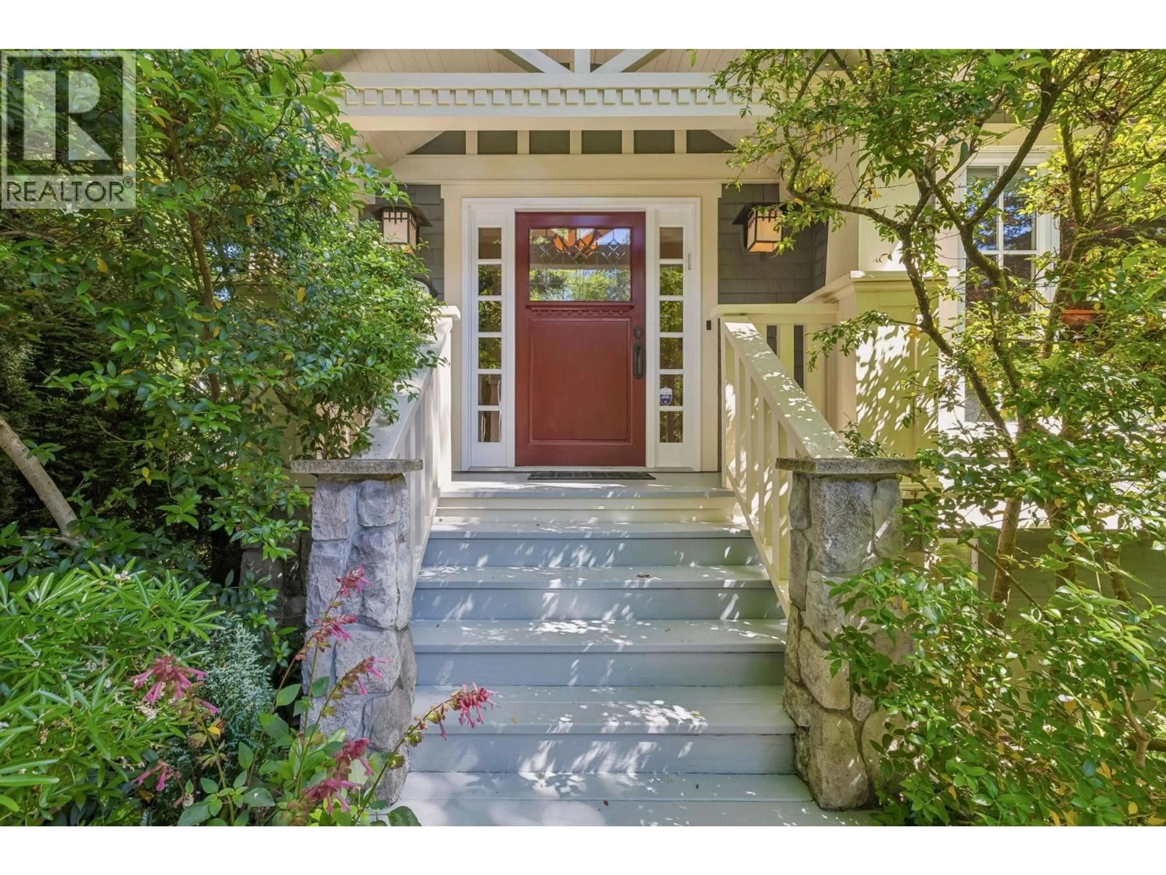 Indoor entryway for 2997 38TH AVENUE, Vancouver British Columbia V6N2X2
