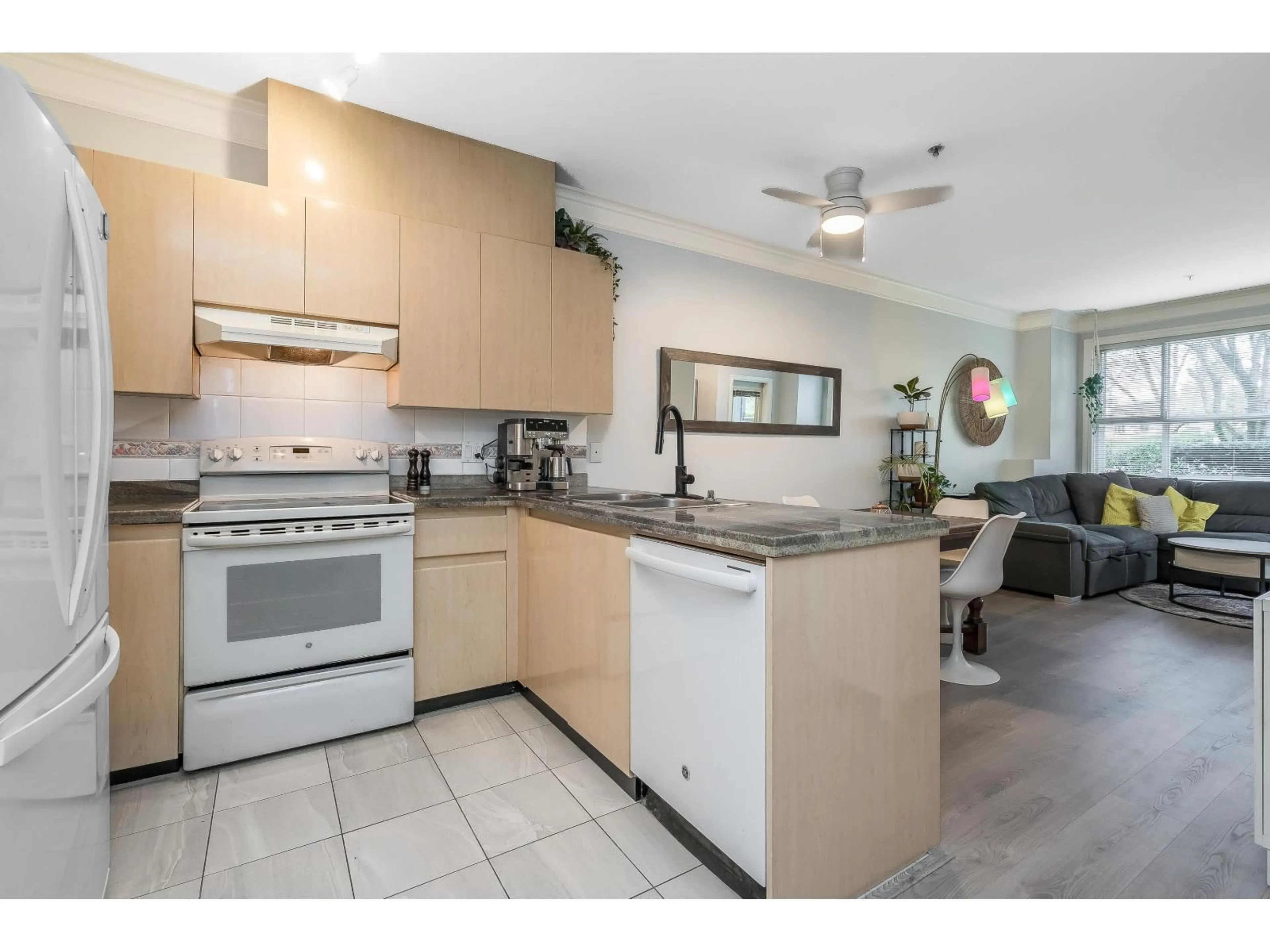 Open concept kitchen, unknown for 107 - 8115 121A STREET, Surrey British Columbia V3W1J2