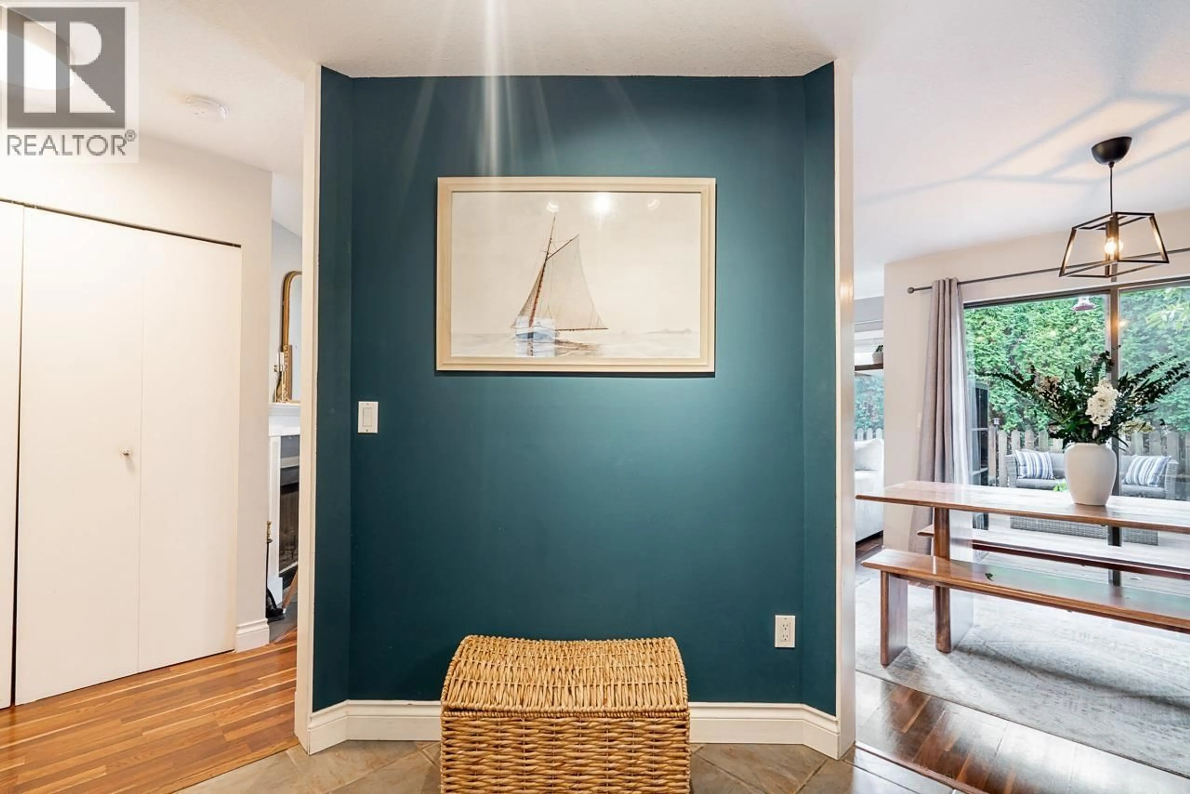 Indoor entryway for 29 - 98 BEGIN STREET, Coquitlam British Columbia V3K6M9