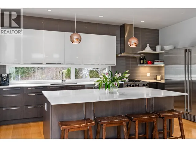 38555 SKY PILOT DRIVE, Squamish 3