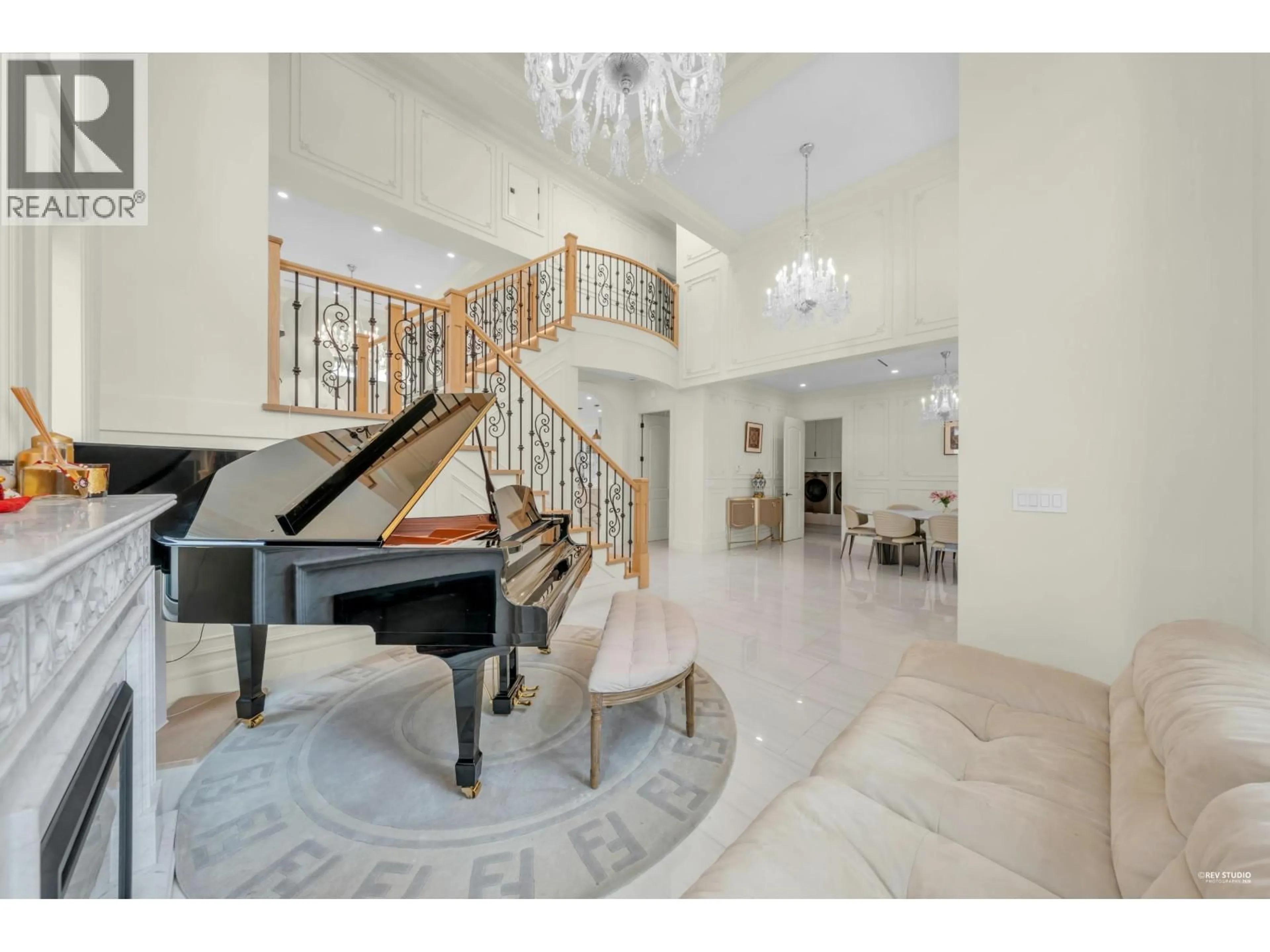 Indoor foyer for 10780 MORTFIELD ROAD, Richmond British Columbia V7A2W3