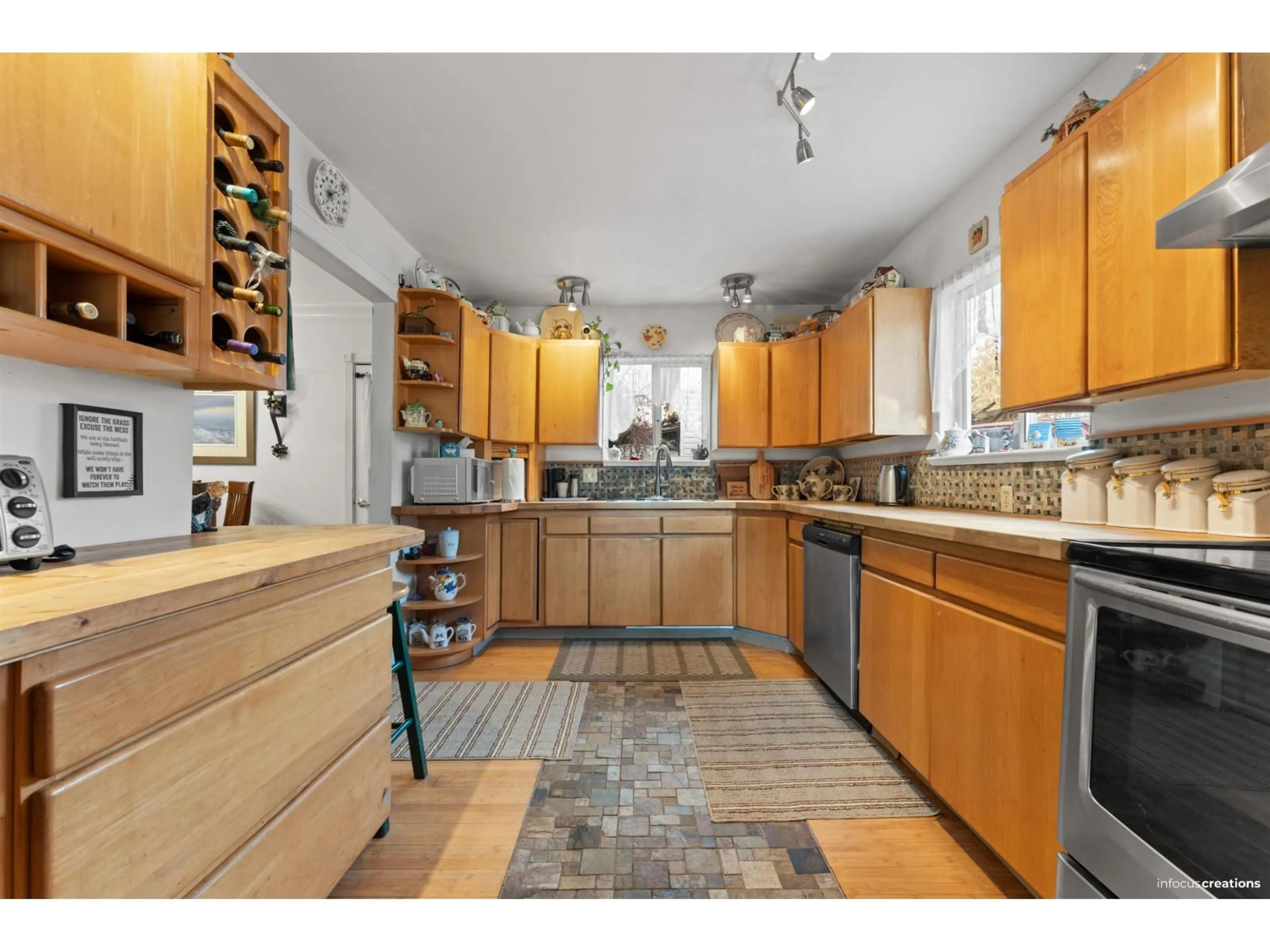 Unknown for 17307 58TH AVENUE, Surrey British Columbia V3S1K7