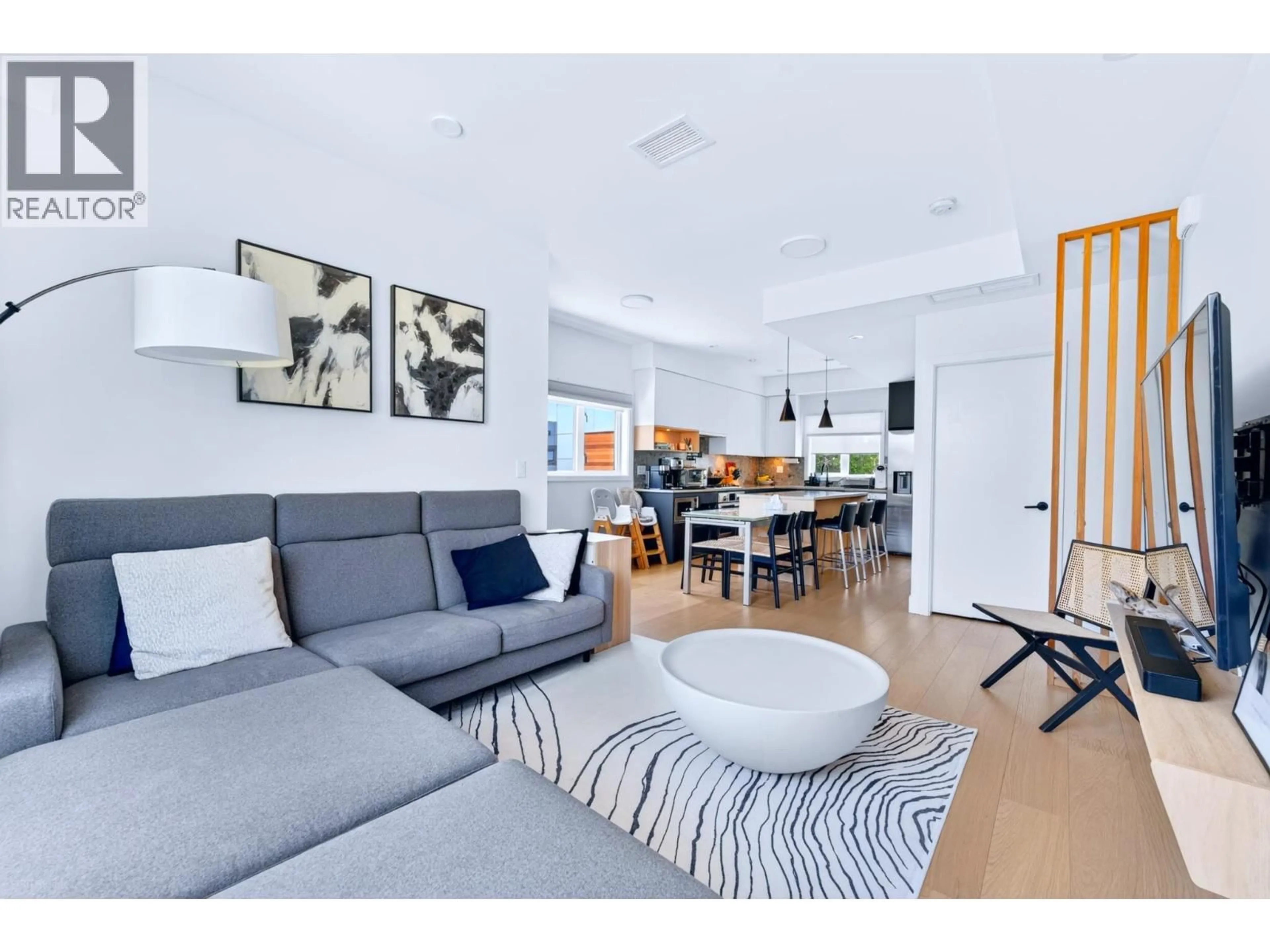 Living room with furniture, unknown for 1 - 9099 NO. 2 ROAD, Richmond British Columbia V7E2C6
