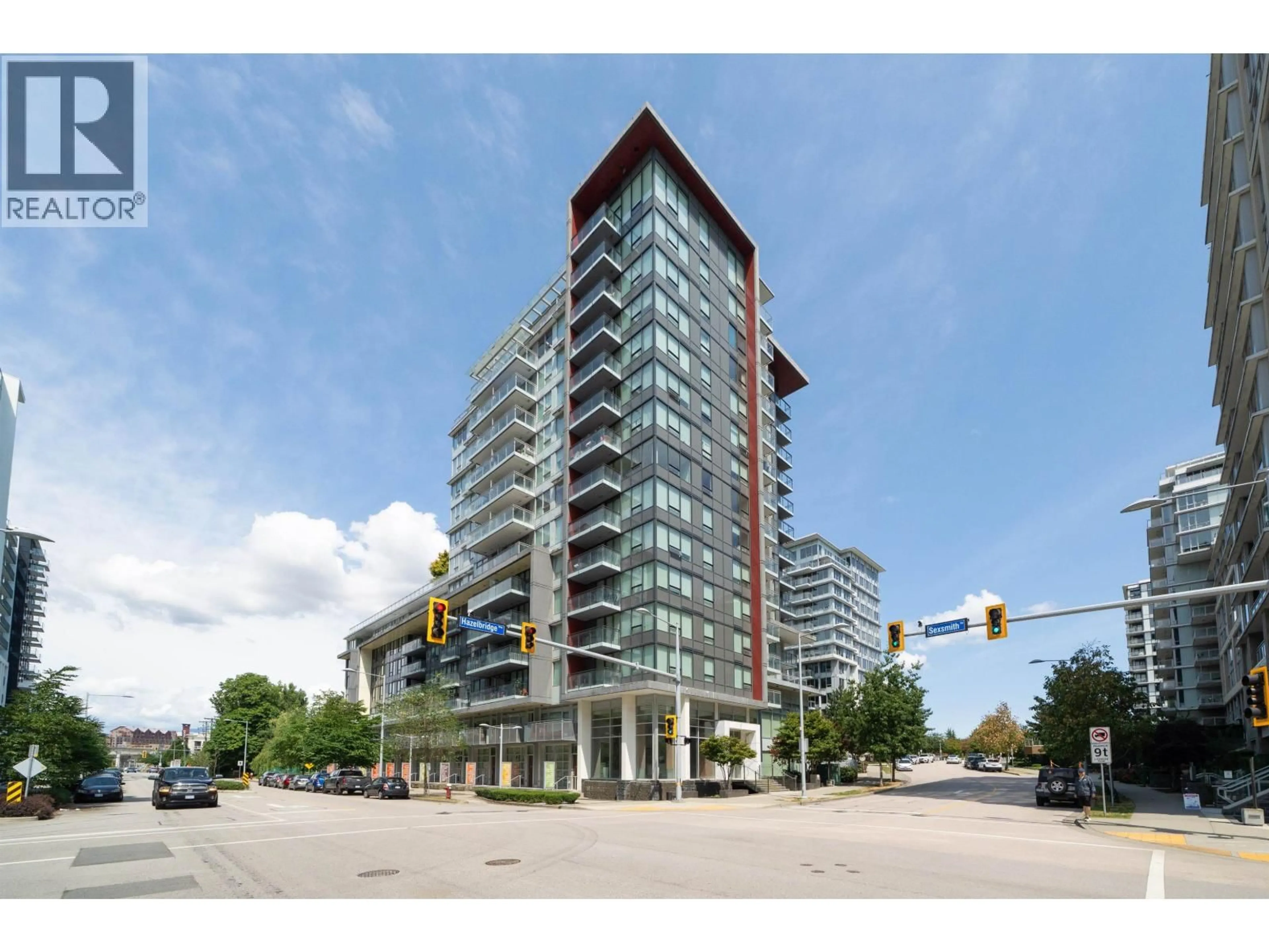 Indoor foyer for 1602 - 8833 HAZELBRIDGE WAY, Richmond British Columbia V6X0N3