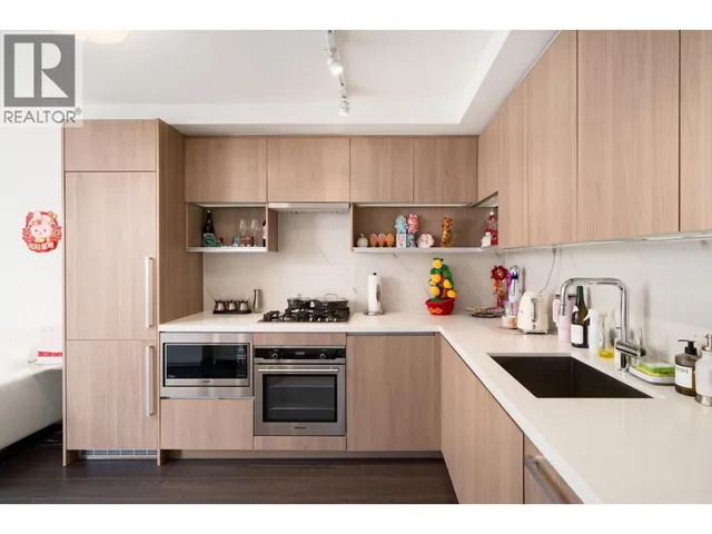 1602 - 8833 HAZELBRIDGE WAY, Richmond 3