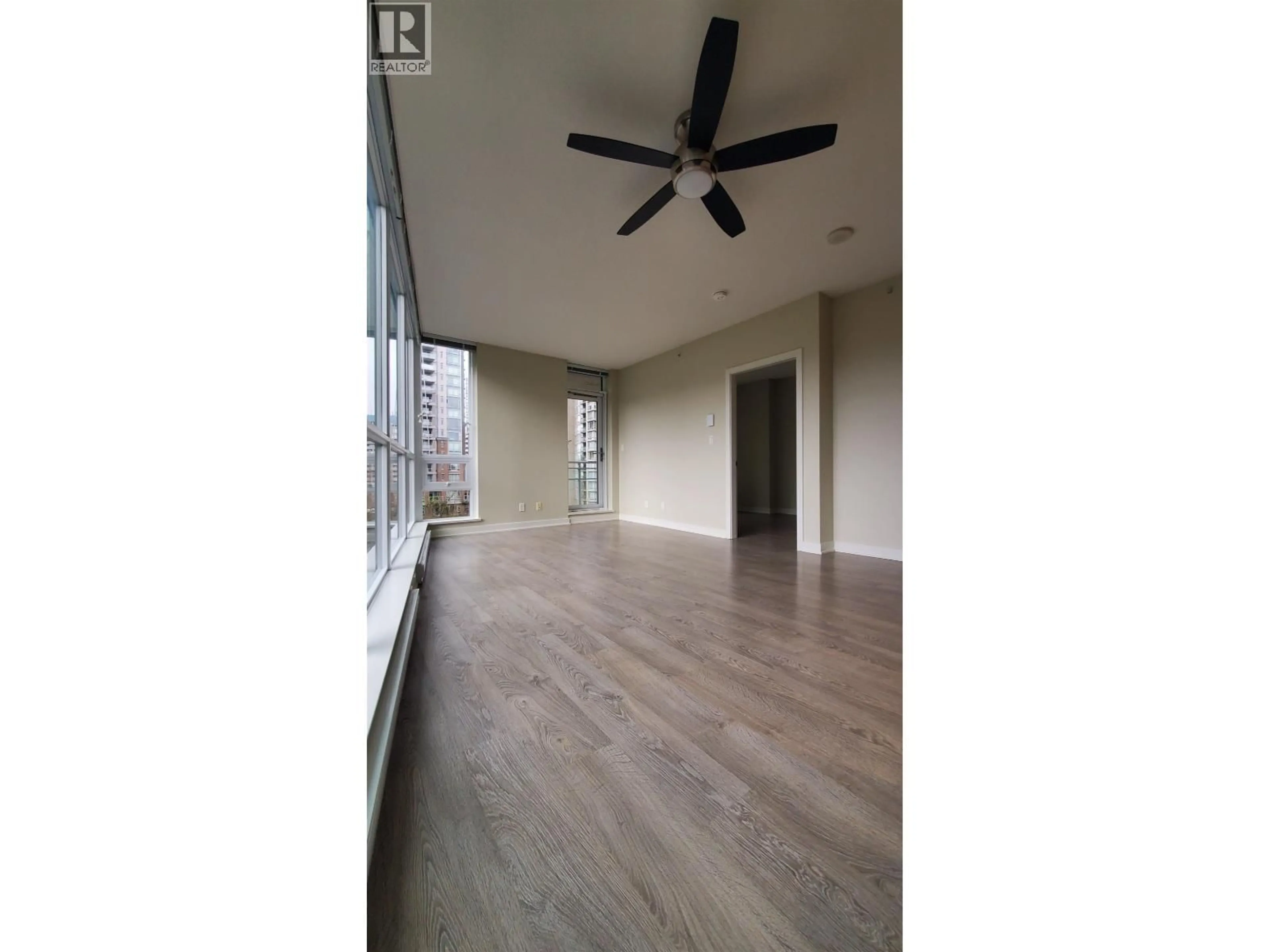 A pic of a room for 702 - 2975 ATLANTIC AVENUE, Coquitlam British Columbia V3B0C6