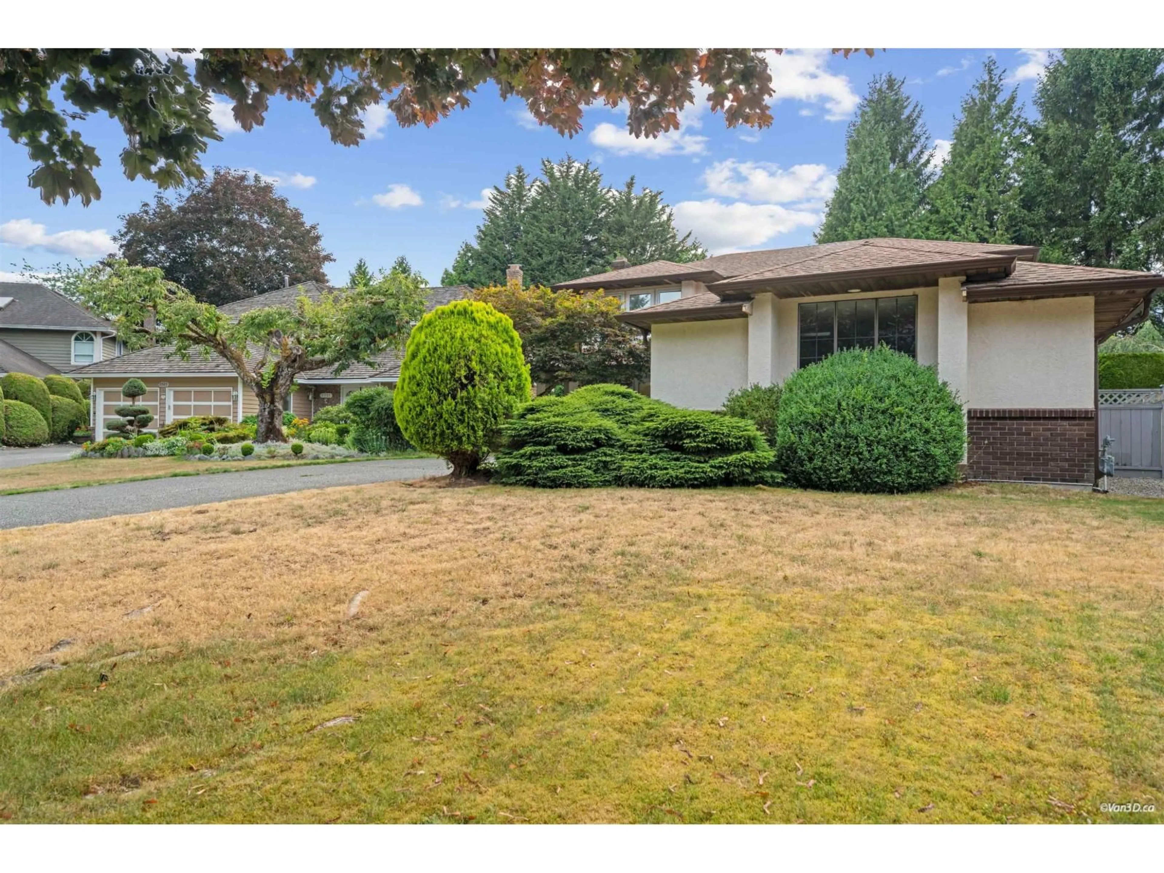 A pic from outside/outdoor area/front of a property/back of a property/a pic from drone, street for 2333 150B STREET, Surrey British Columbia V4A8B1