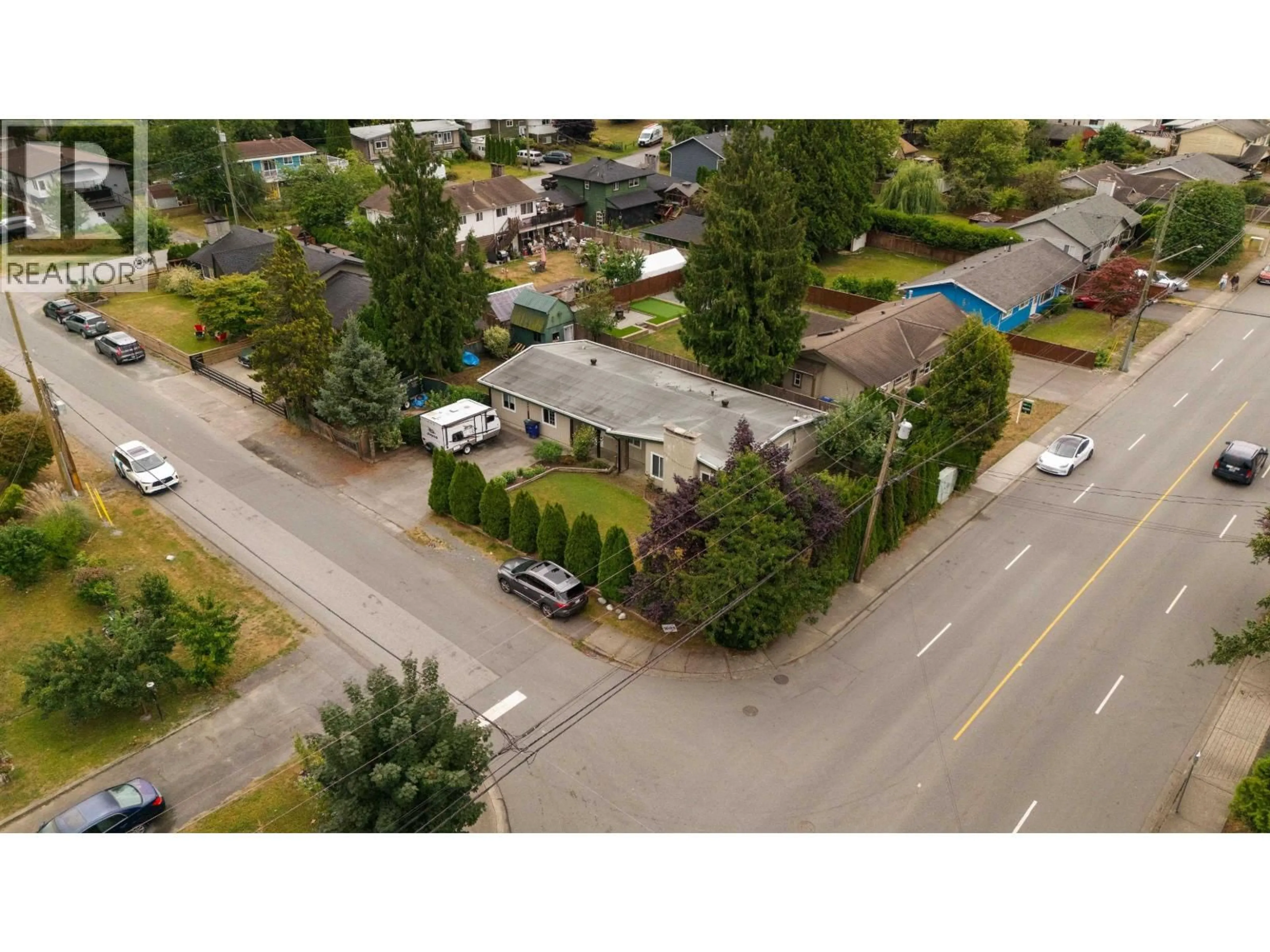 A pic from outside/outdoor area/front of a property/back of a property/a pic from drone, street for 22702 123 AVENUE, Maple Ridge British Columbia V2X4E4