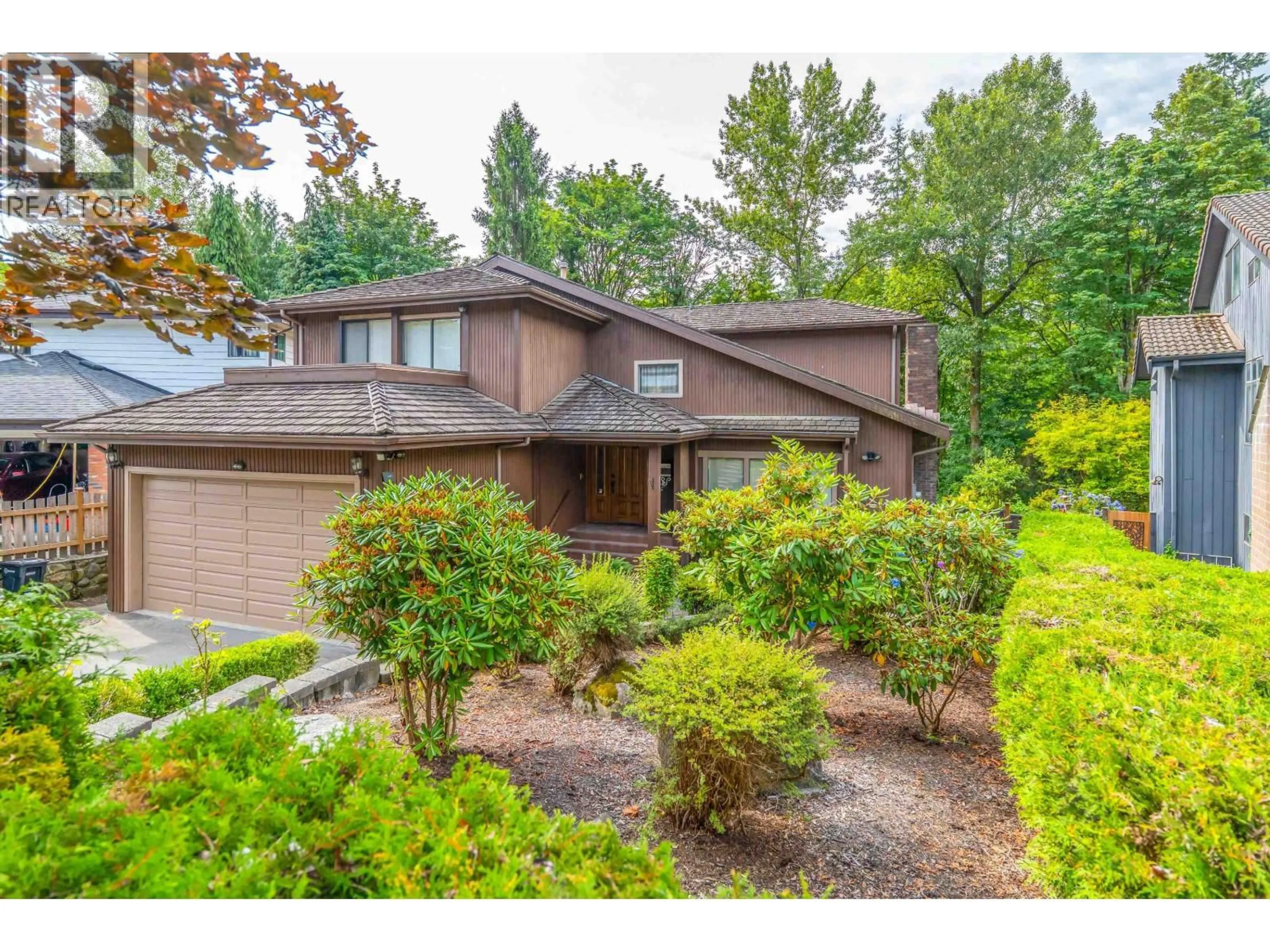 Home with vinyl exterior material, unknown for 8232 BRYNLOR DRIVE, Burnaby British Columbia V5E4C4