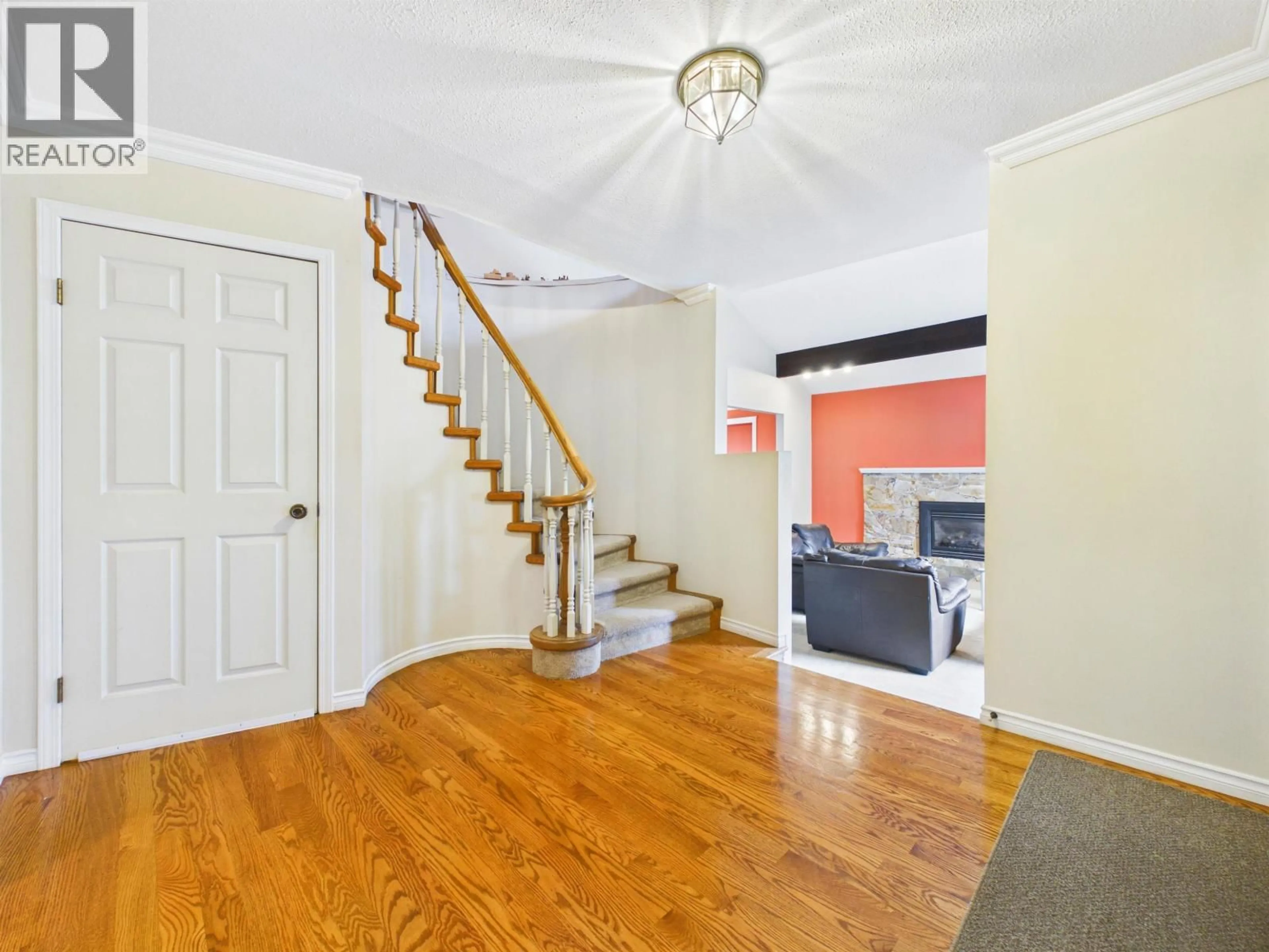 Unknown for 8232 BRYNLOR DRIVE, Burnaby British Columbia V5E4C4