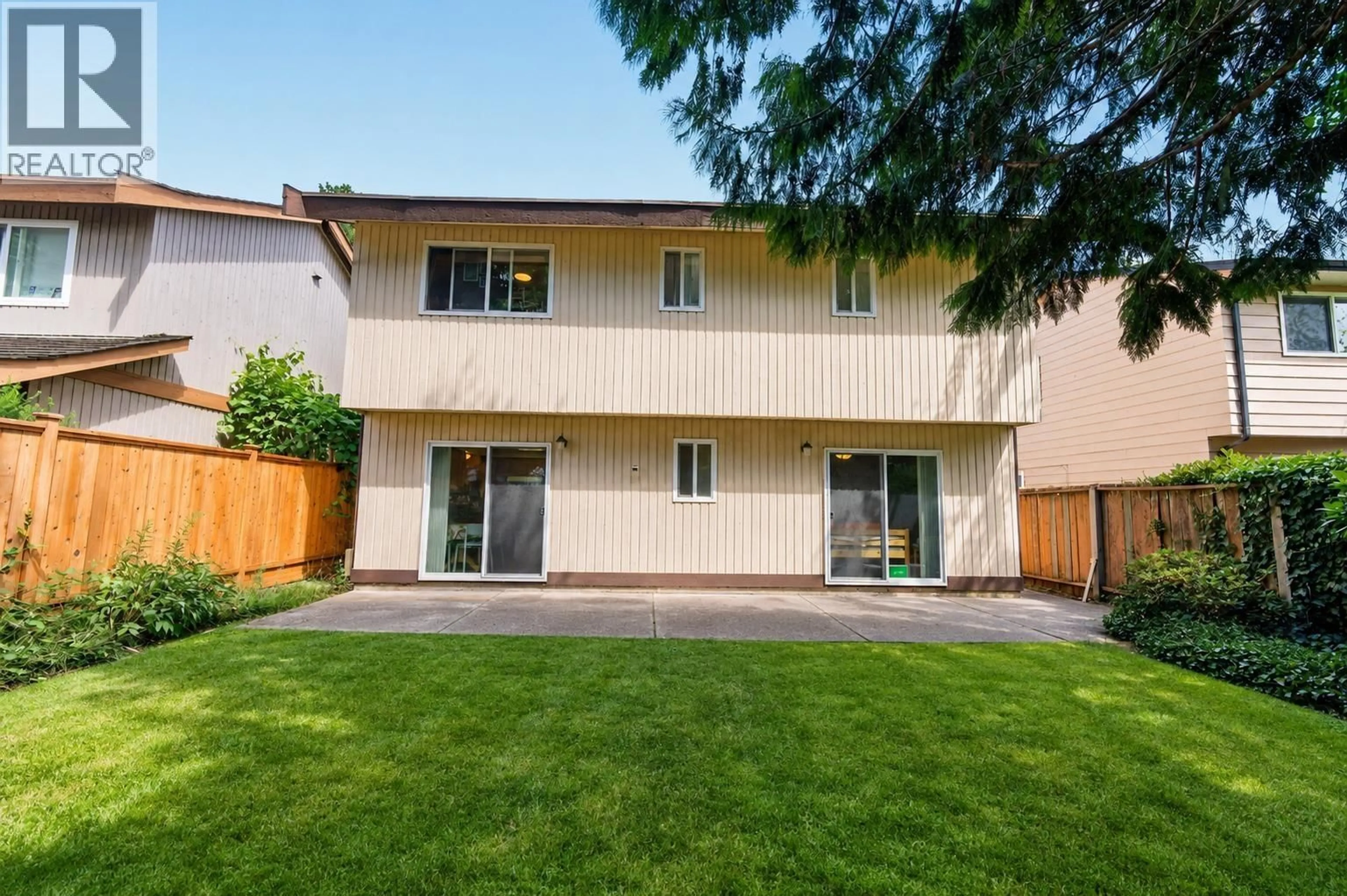 Home with vinyl exterior material, street for 10441 HOLLYBANK DRIVE, Richmond British Columbia V7E4S4
