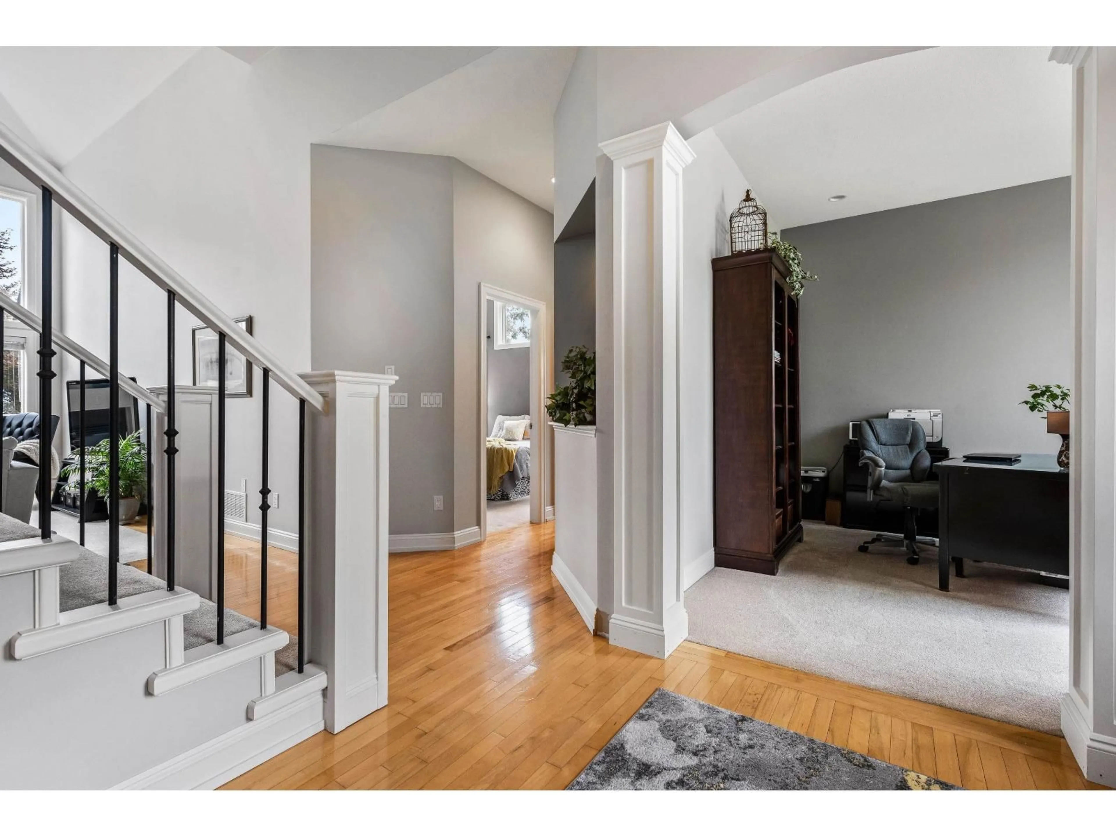 Indoor entryway for 44497 ELSIE PLACE, Chilliwack British Columbia V2R5N5