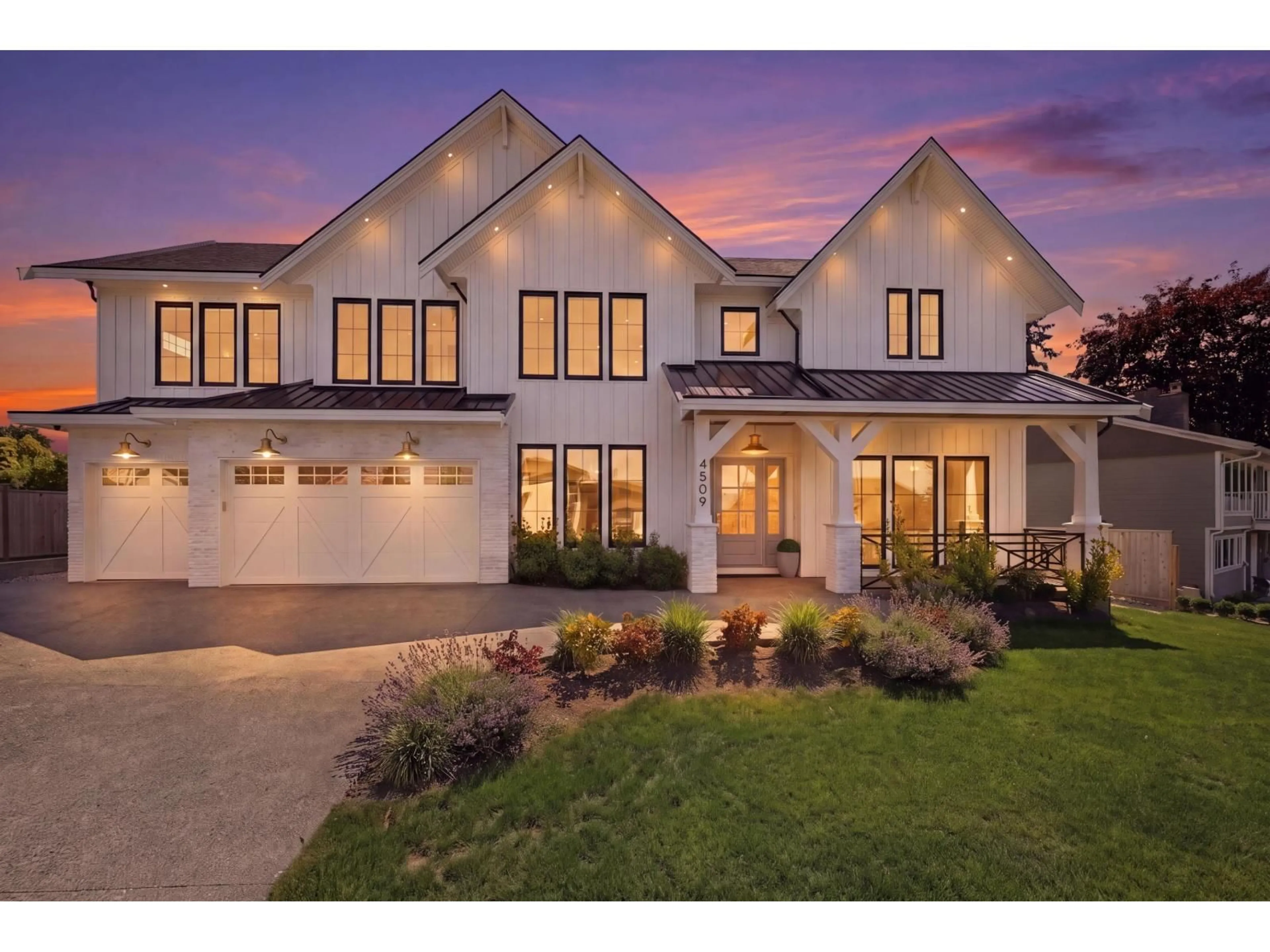 Home with brick exterior material, street for 4509 SOUTHRIDGE CRESCENT, Langley British Columbia V3A4N7